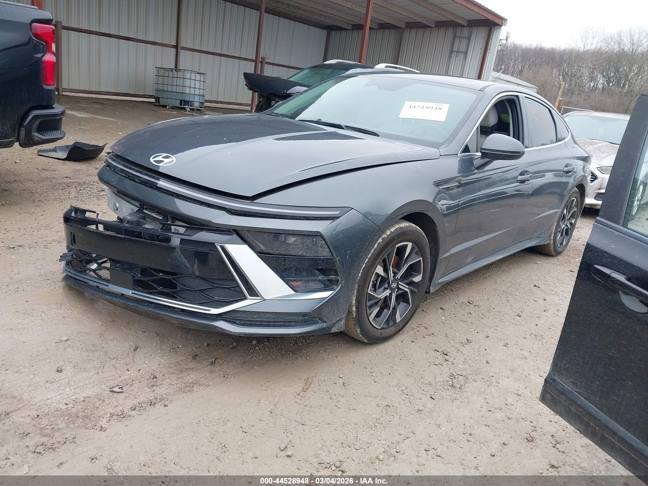 HYUNDAI SONATA image 2