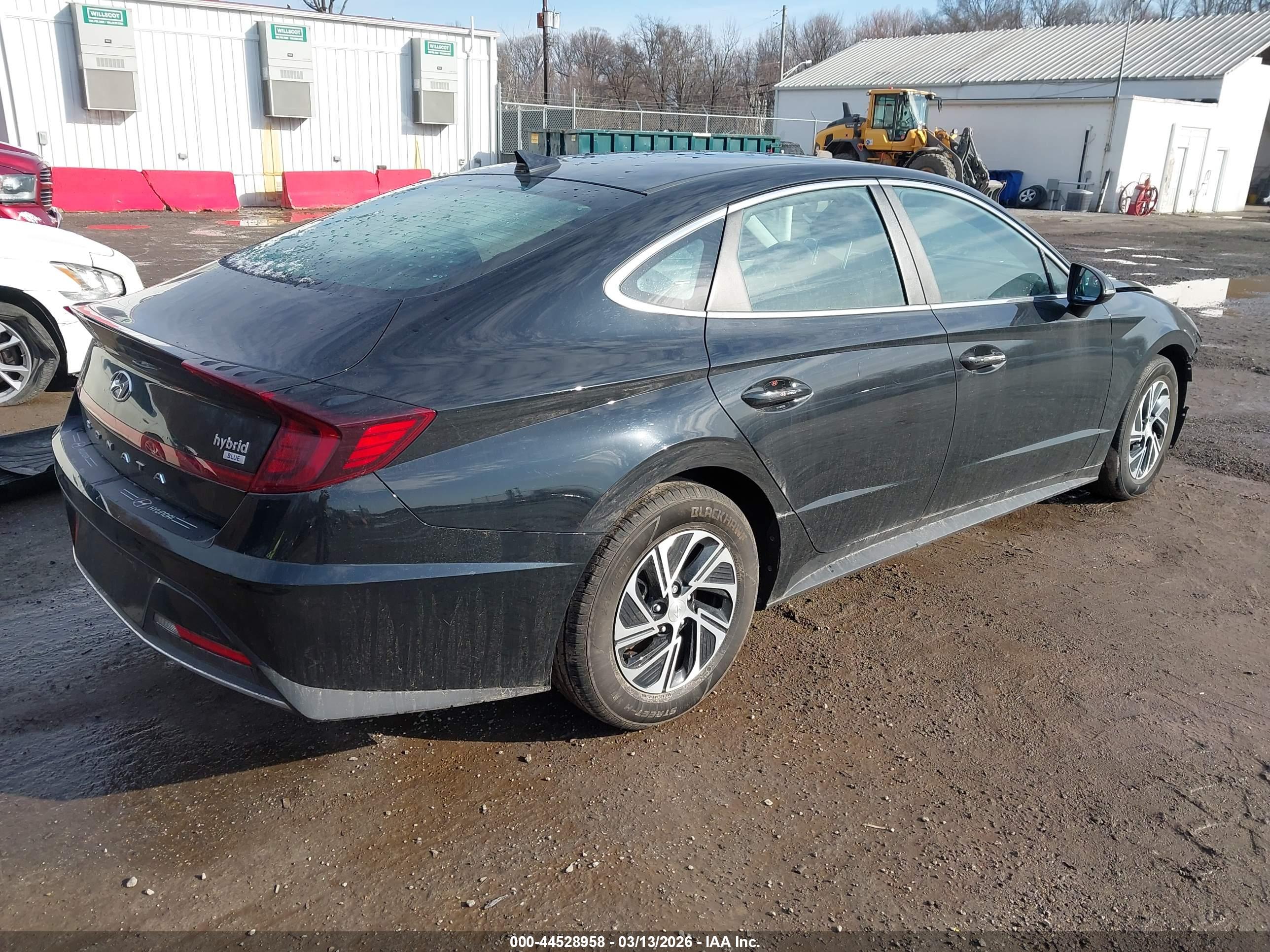 HYUNDAI SONATA image 4