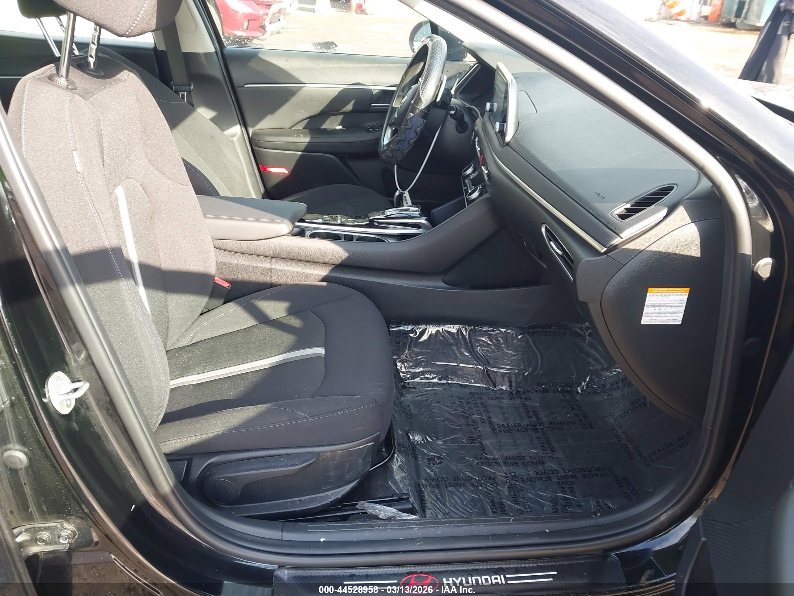 HYUNDAI SONATA image 5