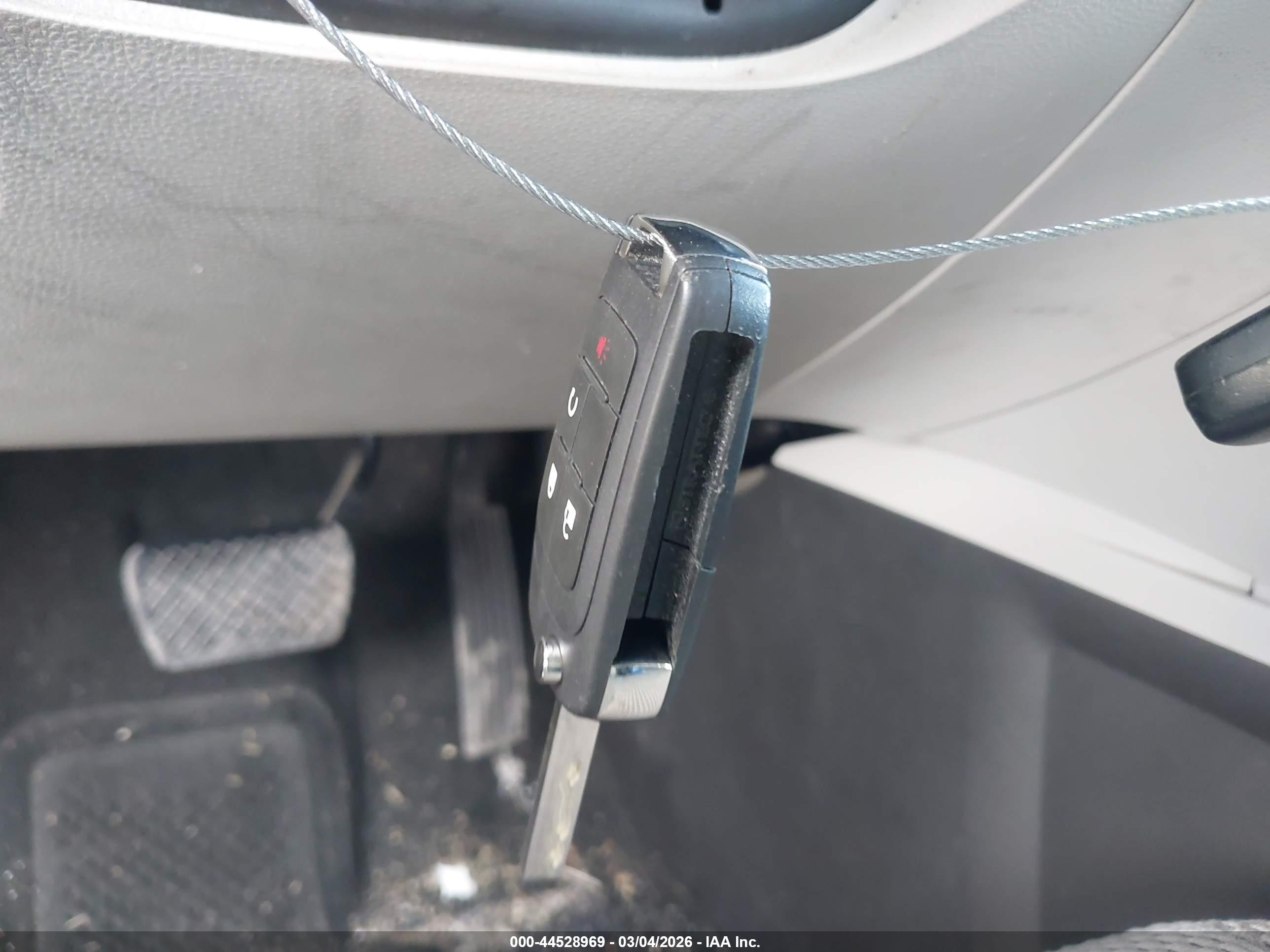 CHEVROLET EQUINOX image 11