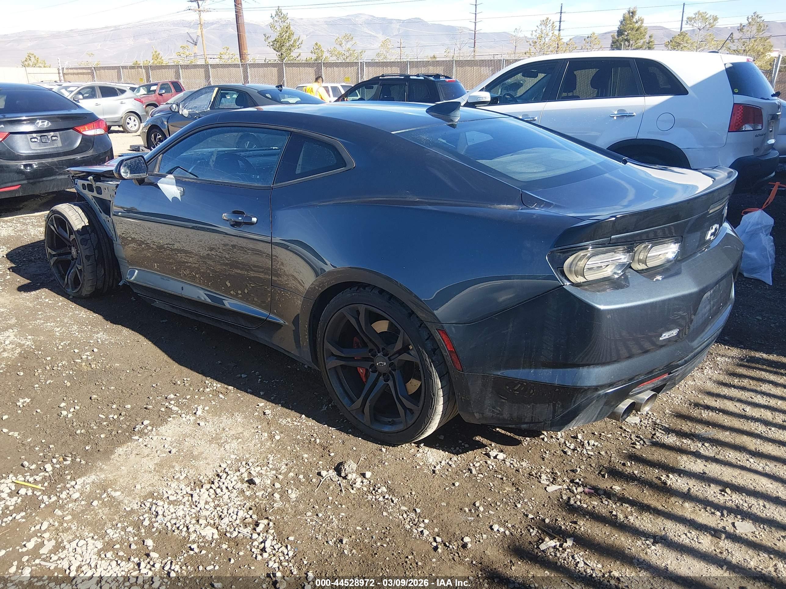 CHEVROLET CAMARO image 3