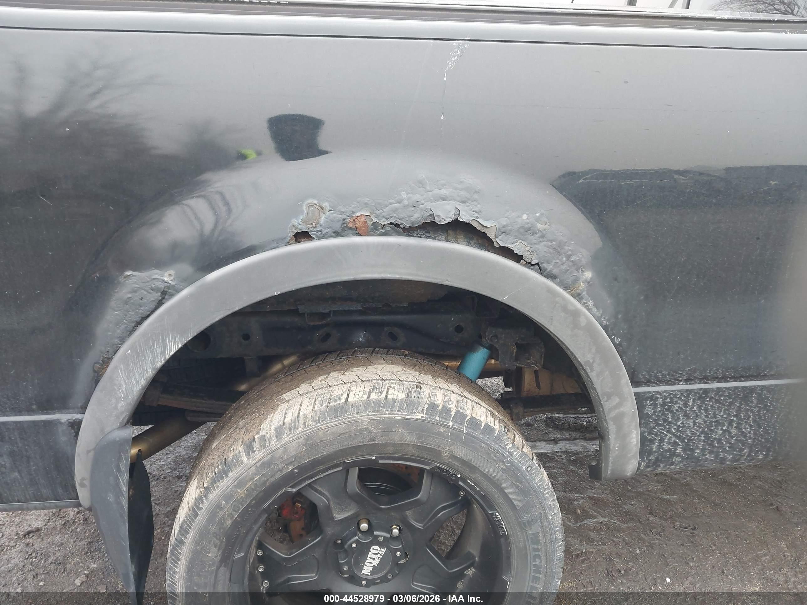 FORD F-150 image 6