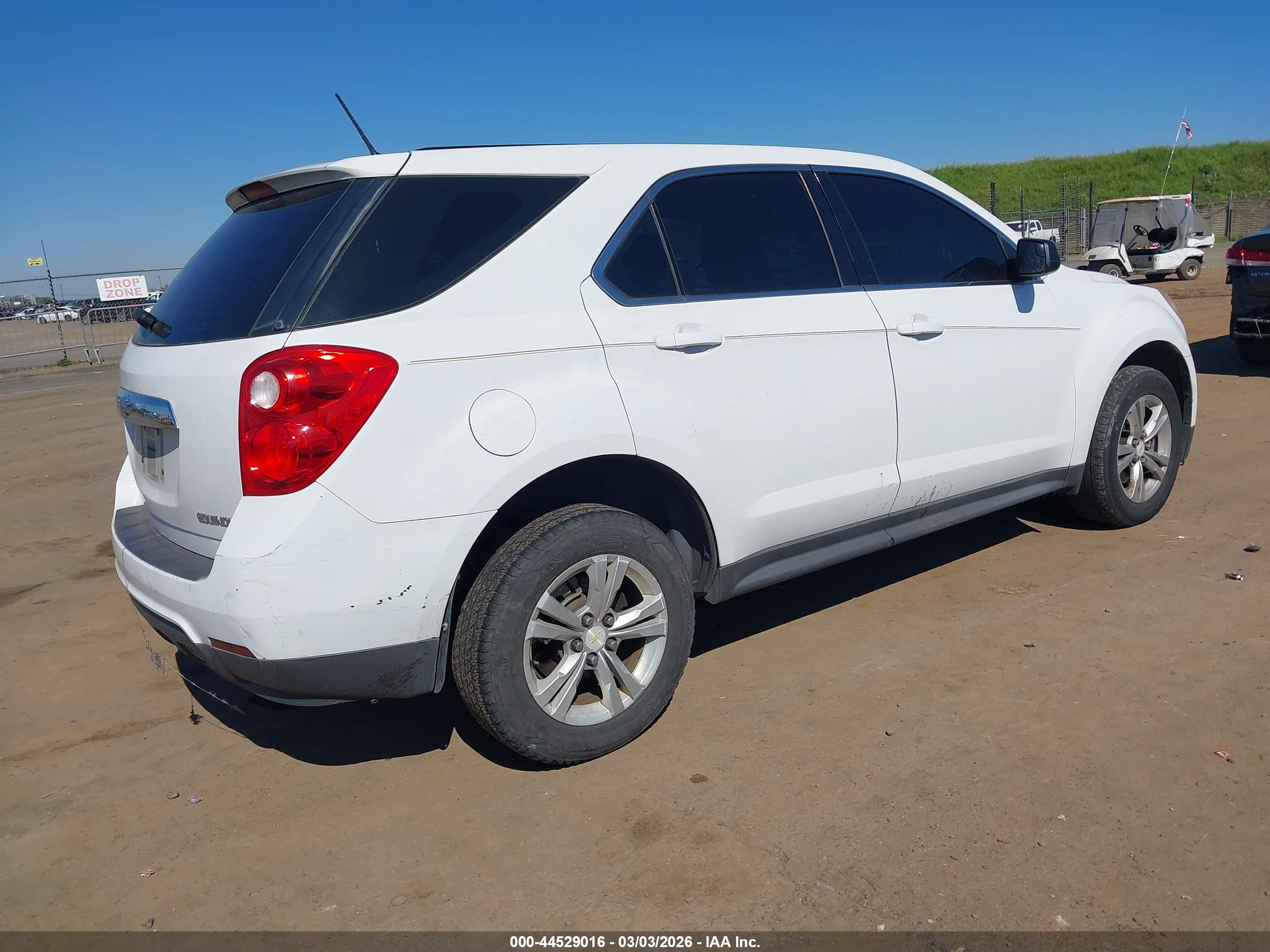 CHEVROLET EQUINOX image 4