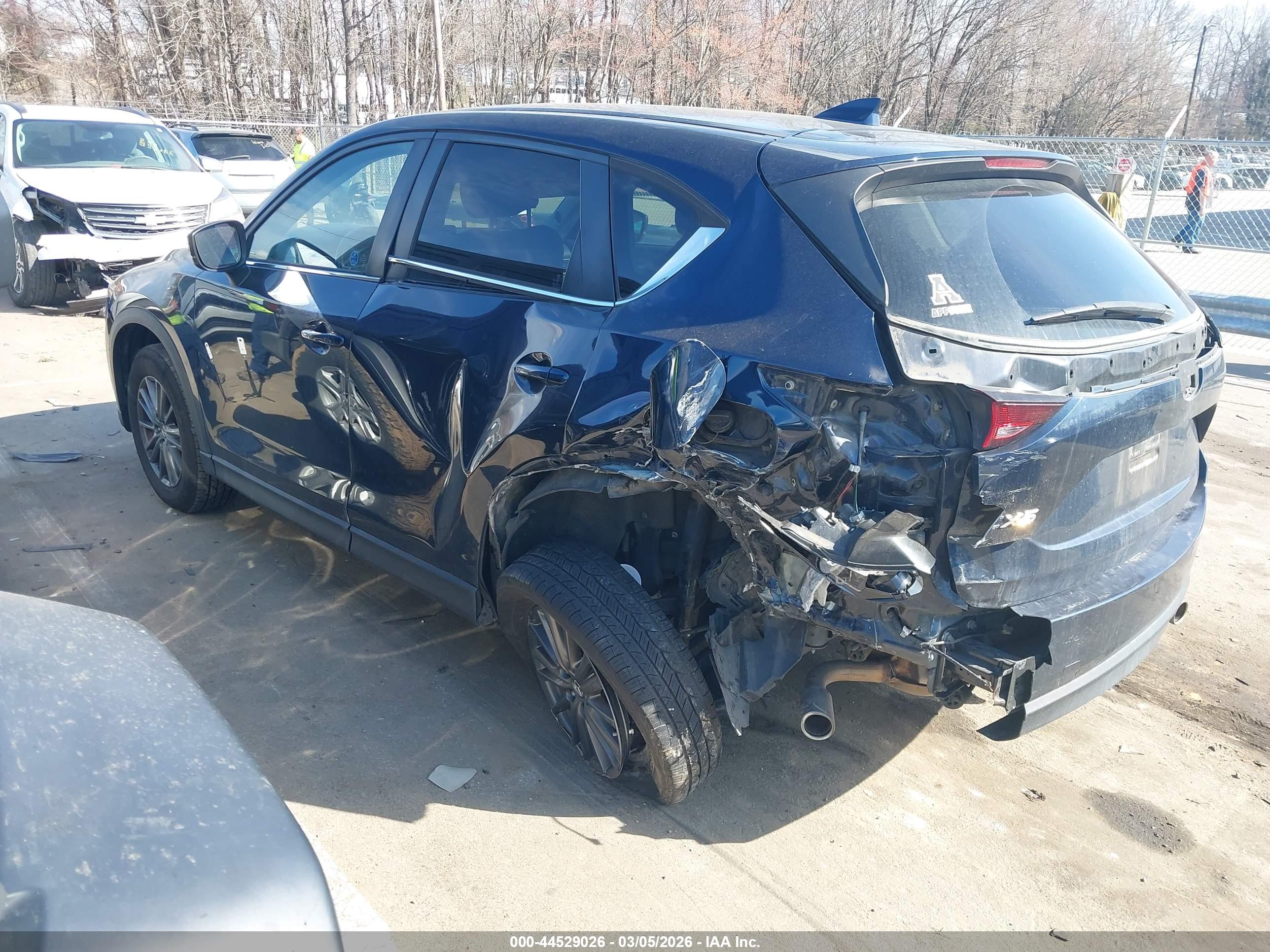 MAZDA CX-5 image 3