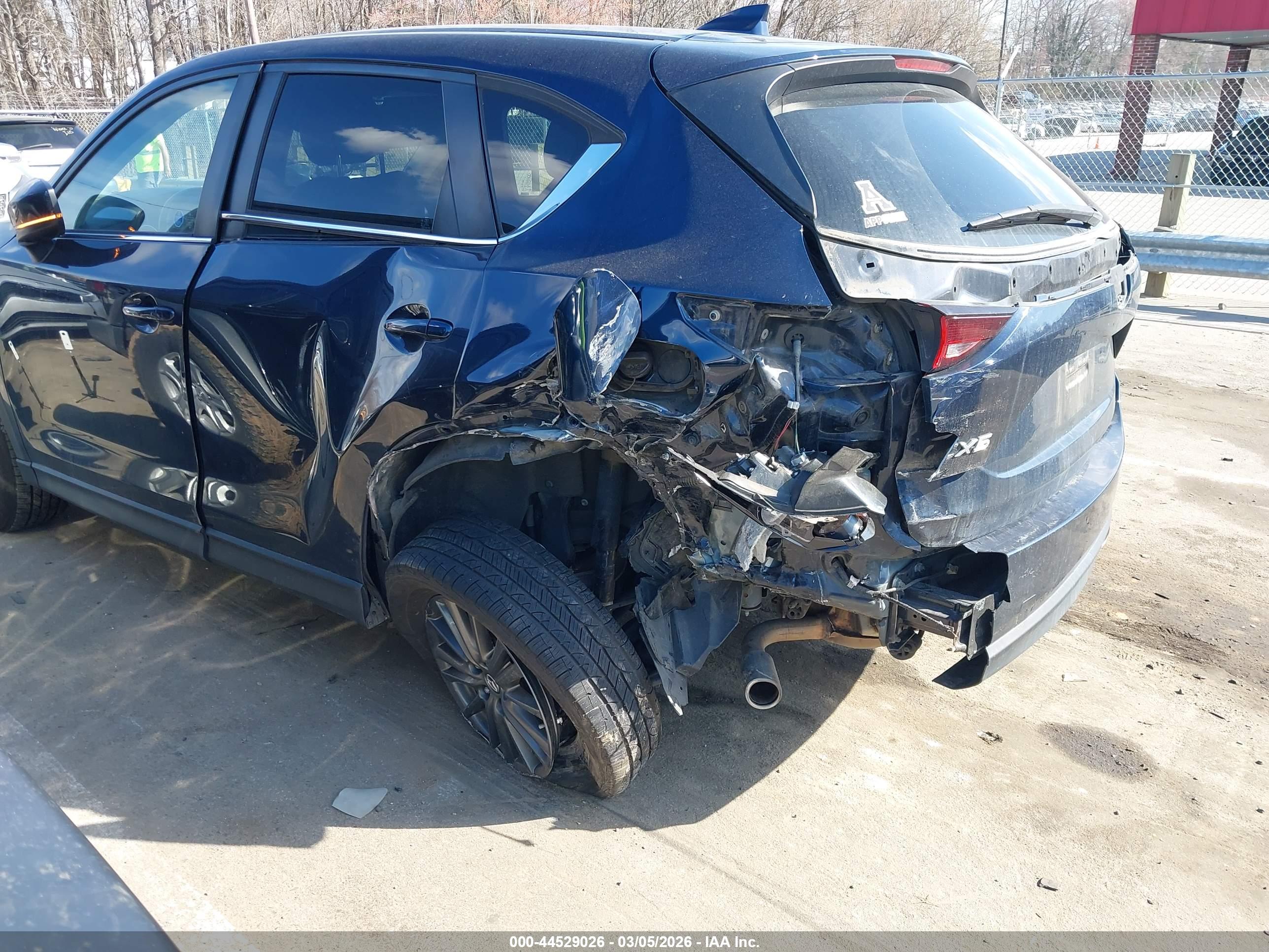 MAZDA CX-5 image 6