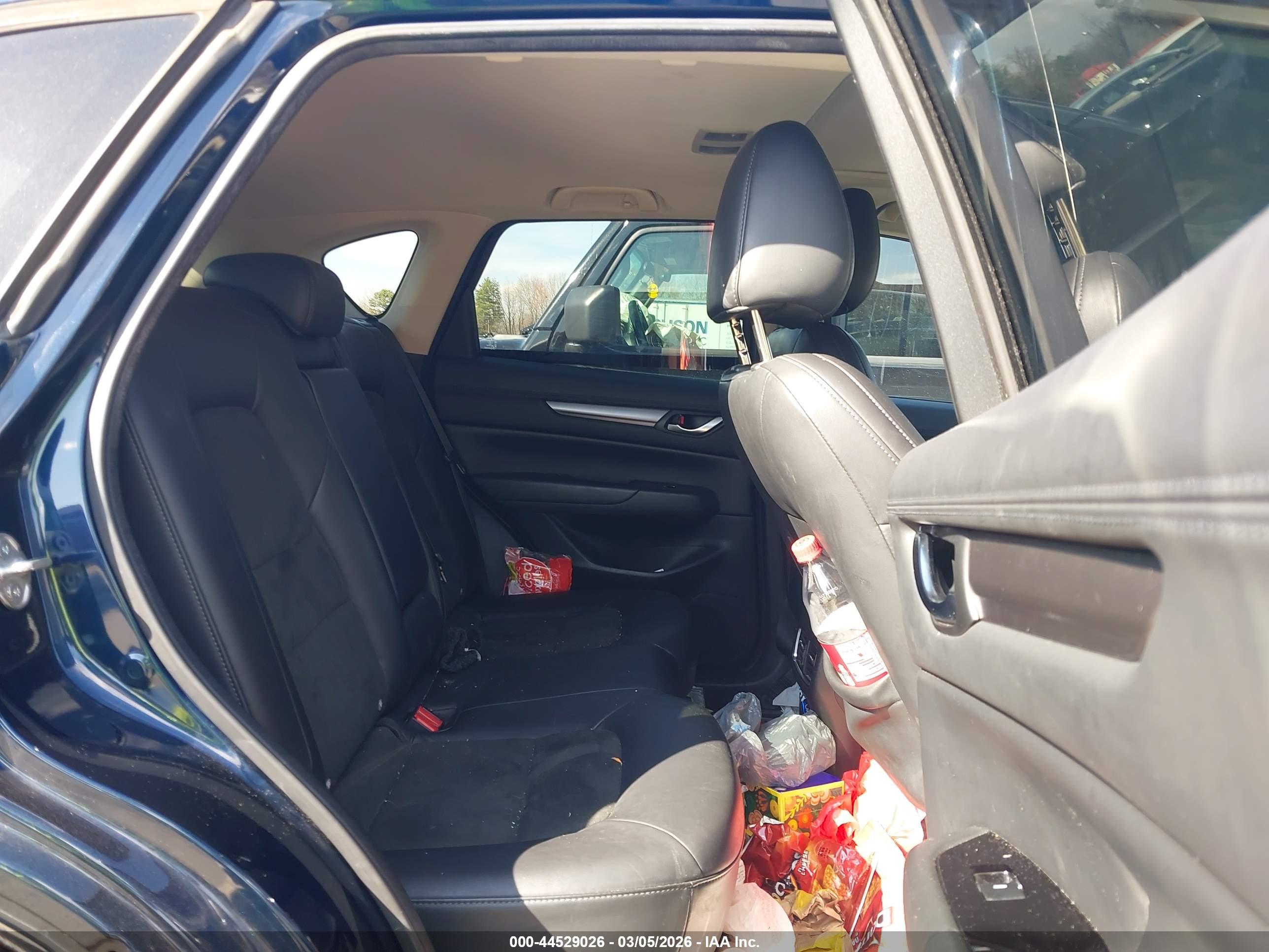 MAZDA CX-5 image 8