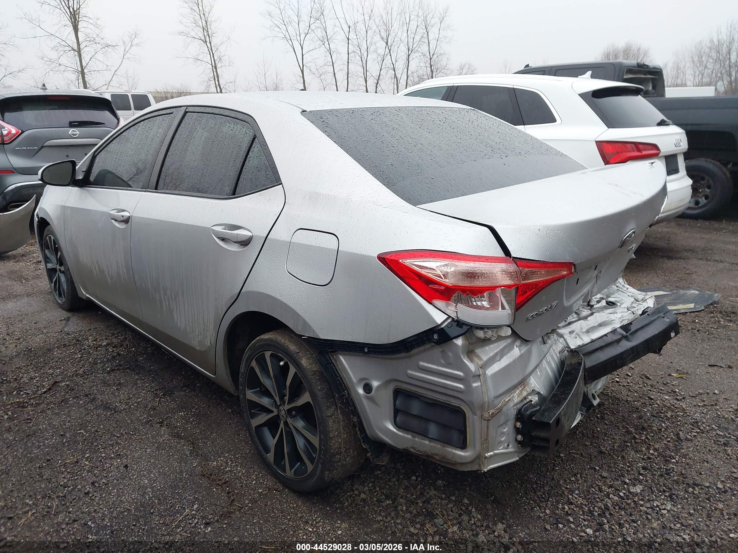 TOYOTA COROLLA image 3