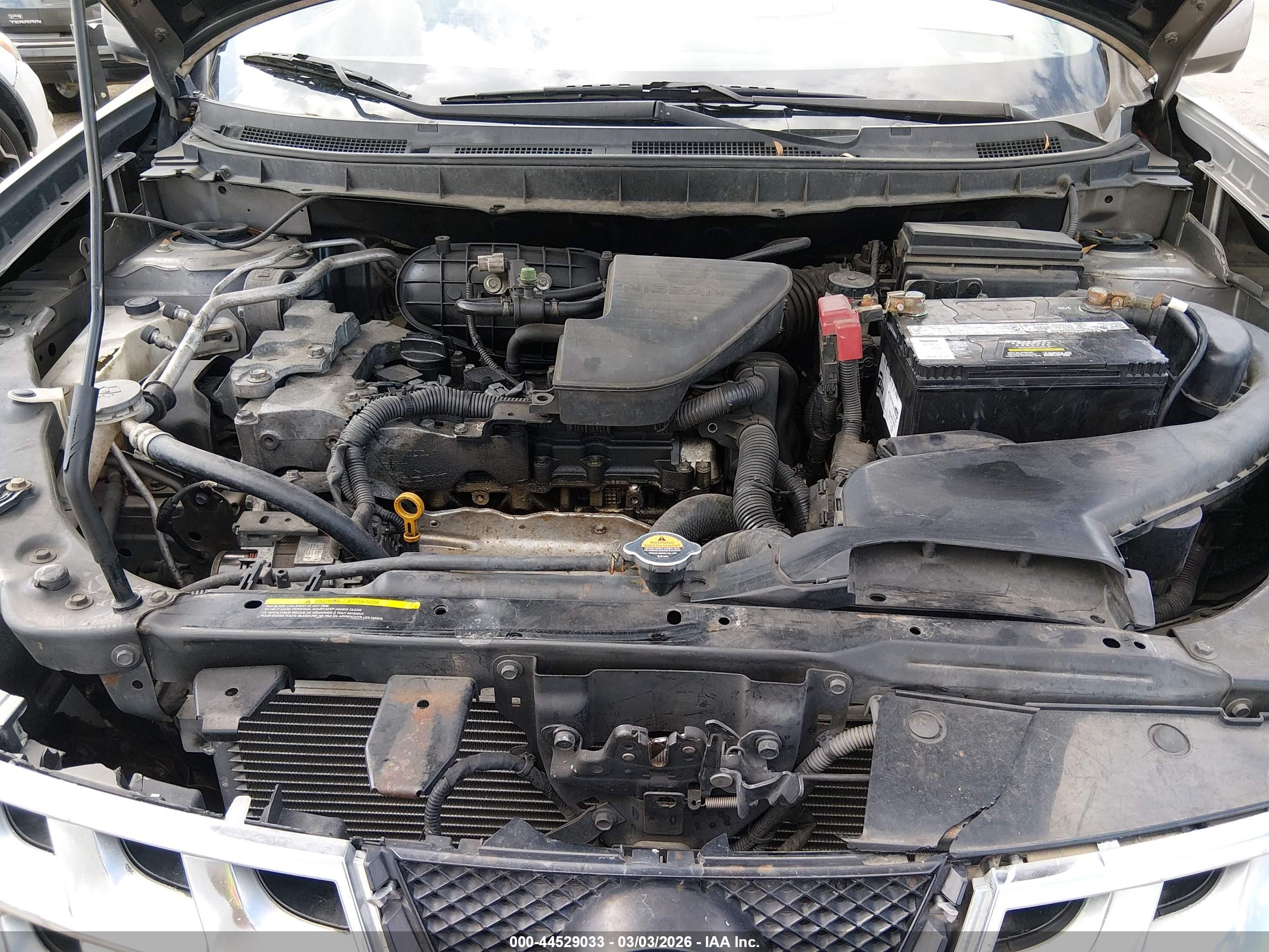 NISSAN ROGUE image 10