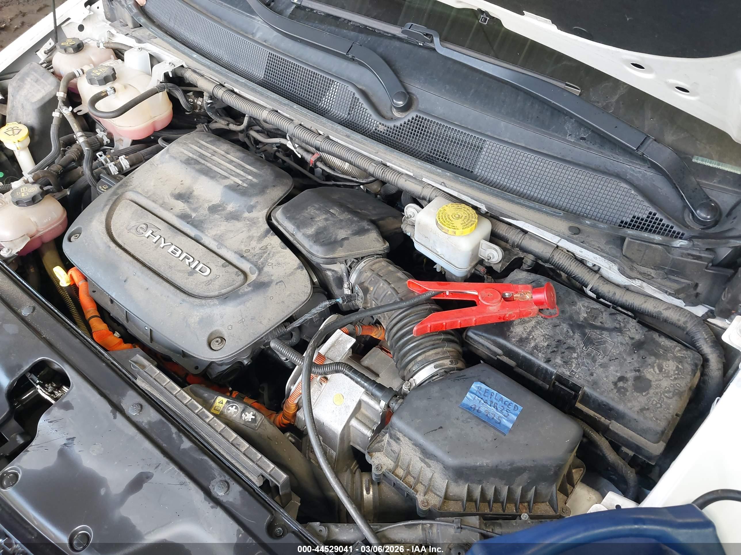 CHRYSLER PACIFICA image 10