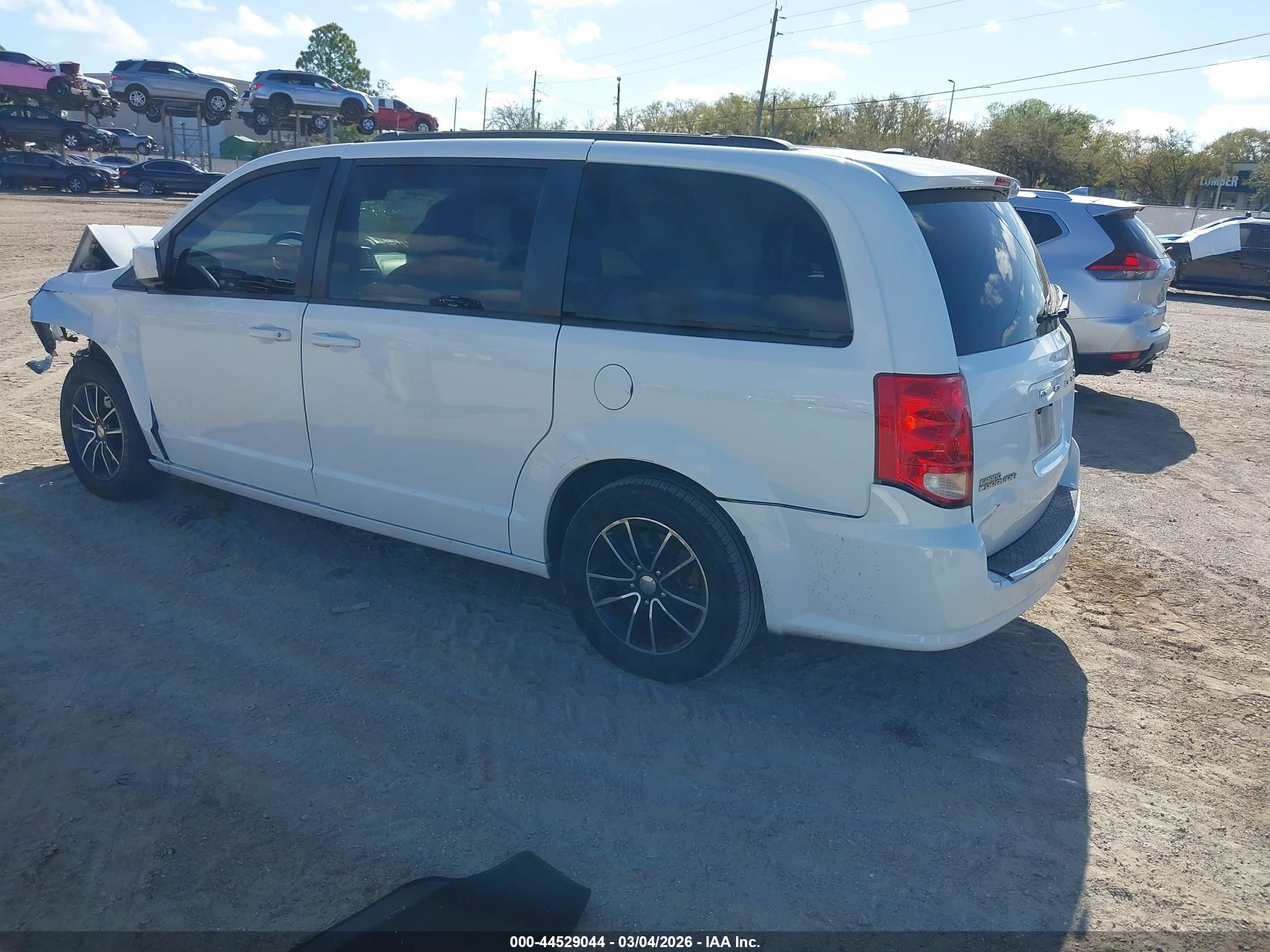 DODGE GRAND image 3