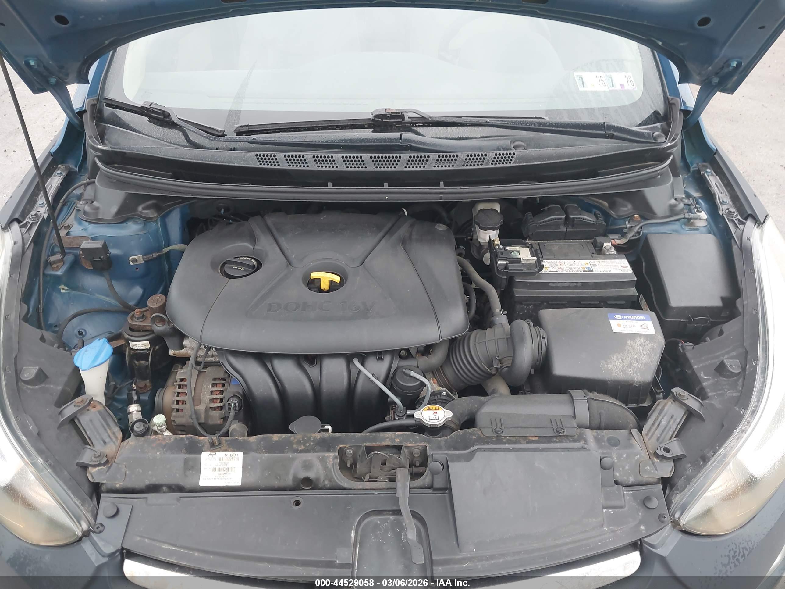 HYUNDAI ELANTRA image 10