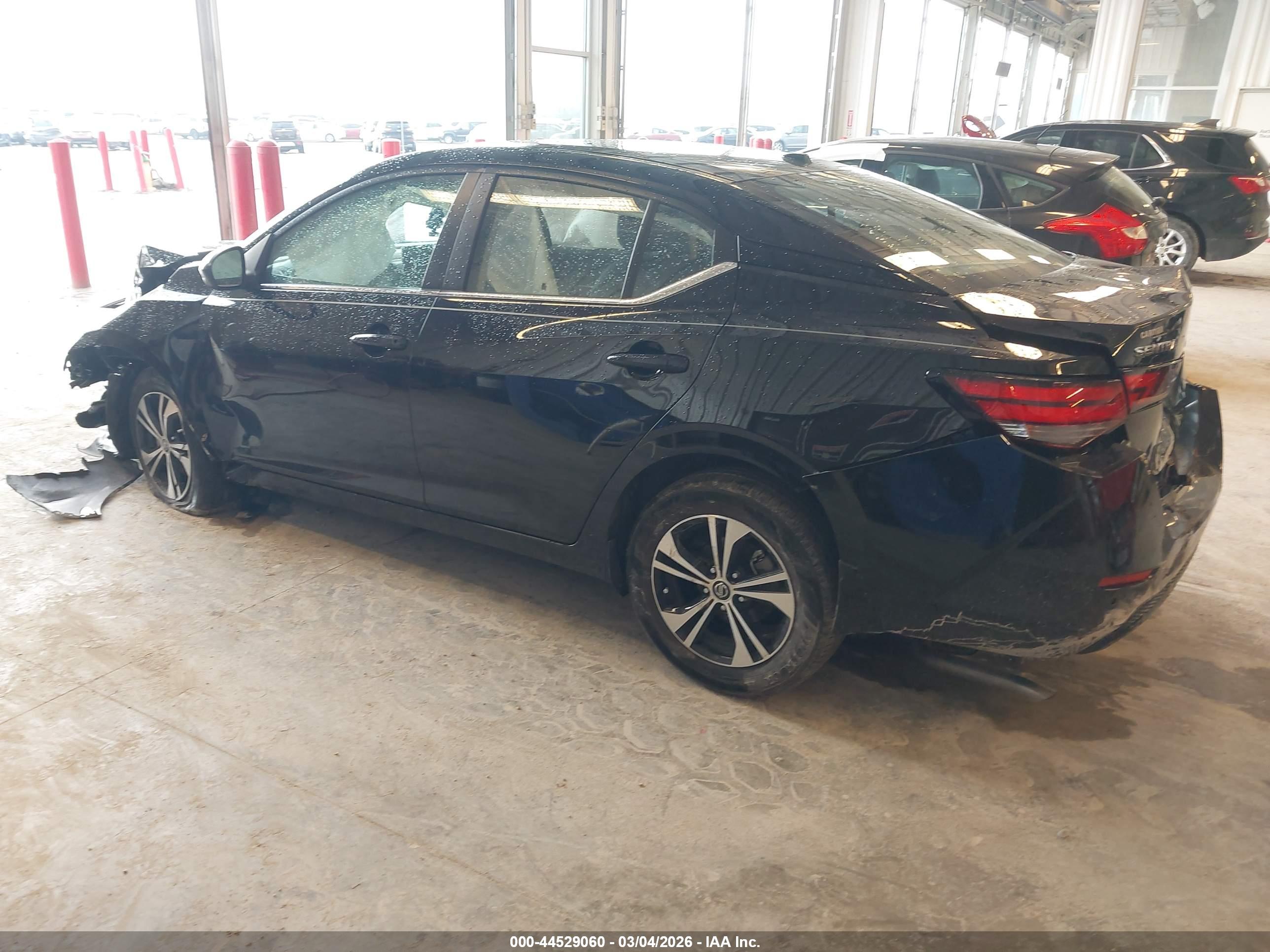NISSAN SENTRA image 3