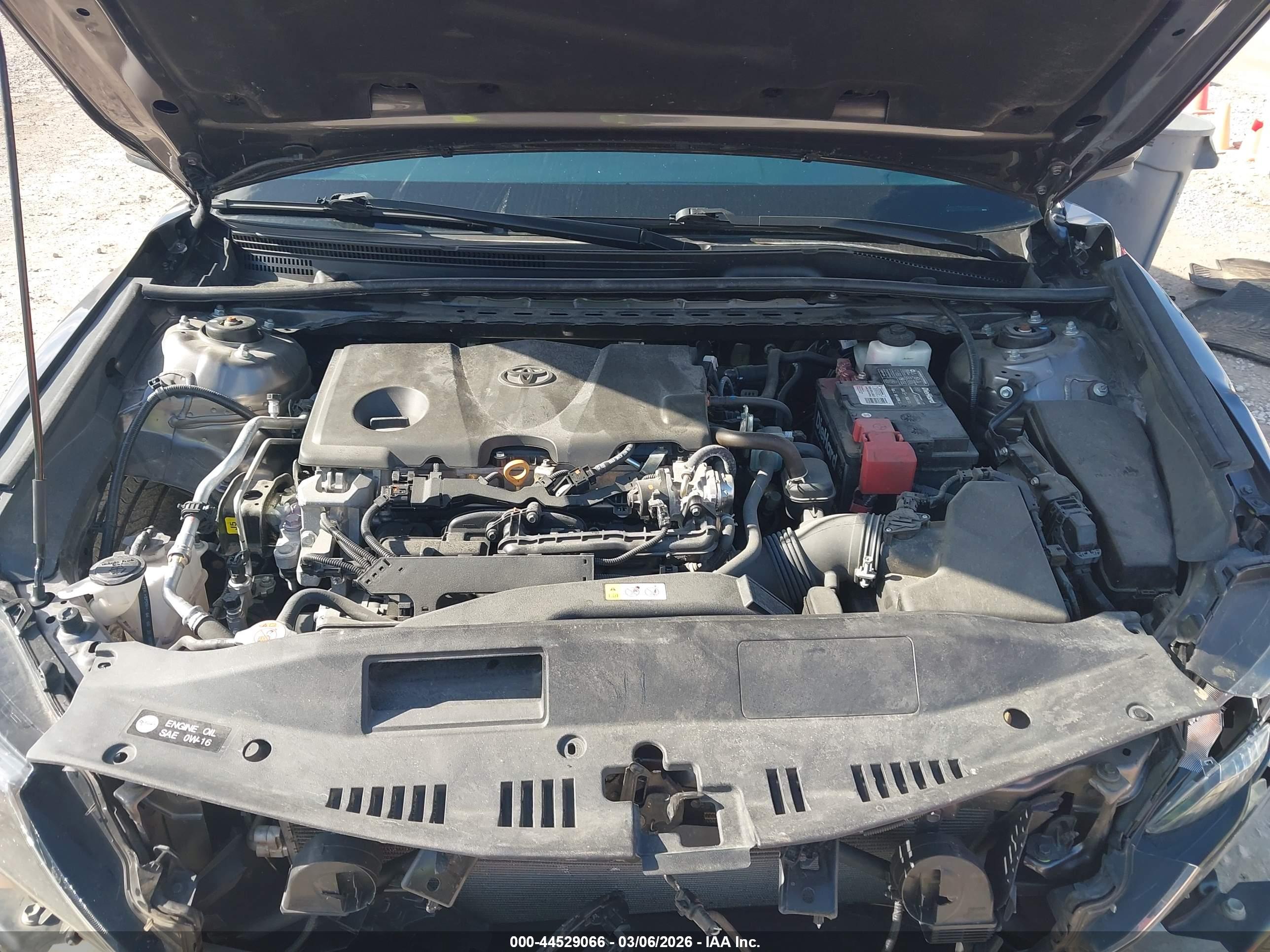 TOYOTA CAMRY image 10