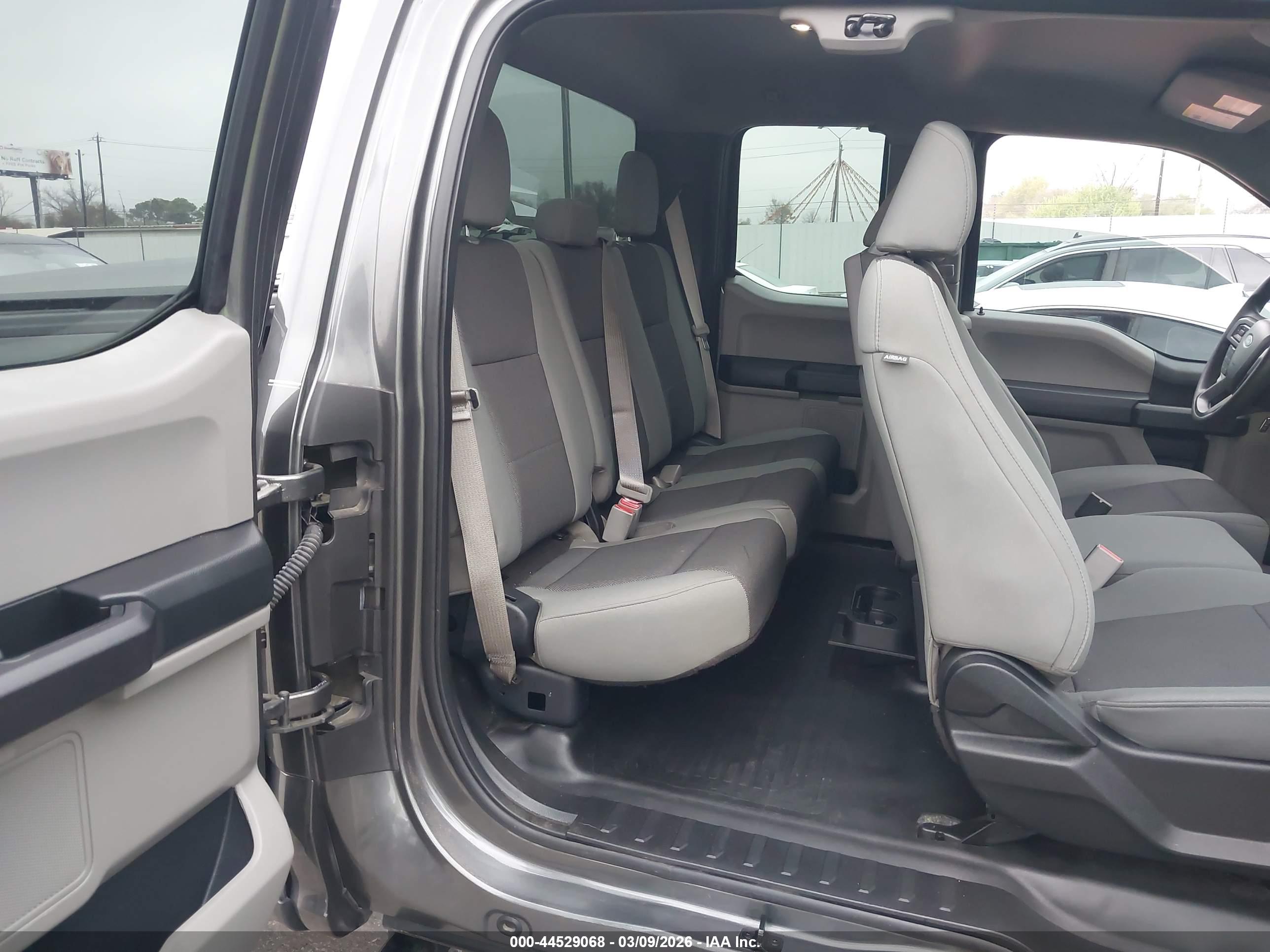 FORD F-150 image 8