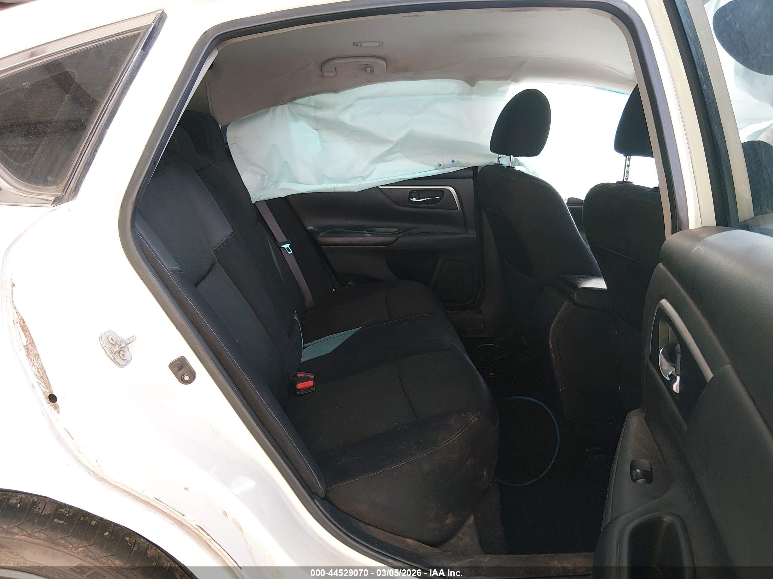 NISSAN ALTIMA image 8