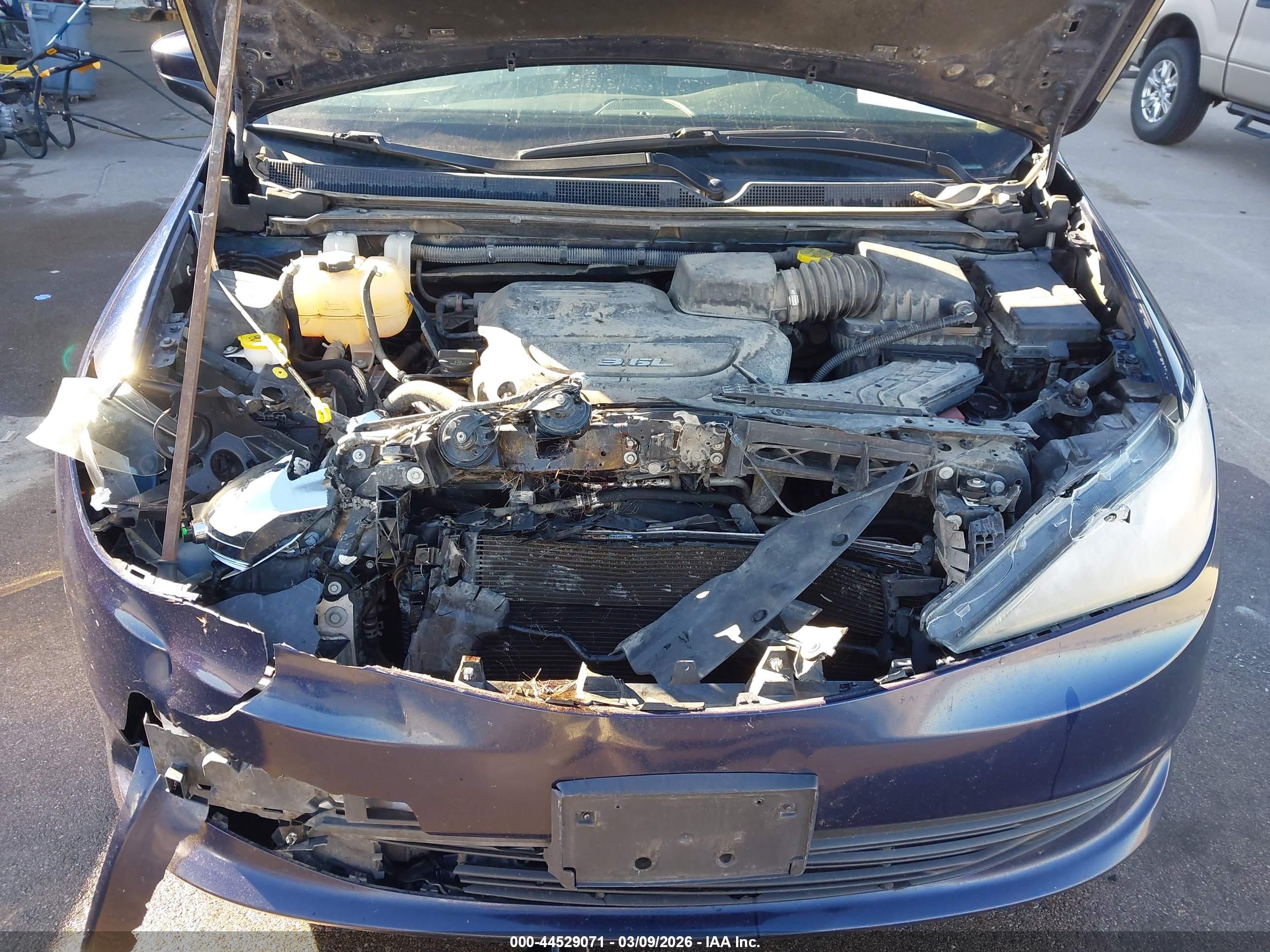 CHRYSLER PACIFICA image 10