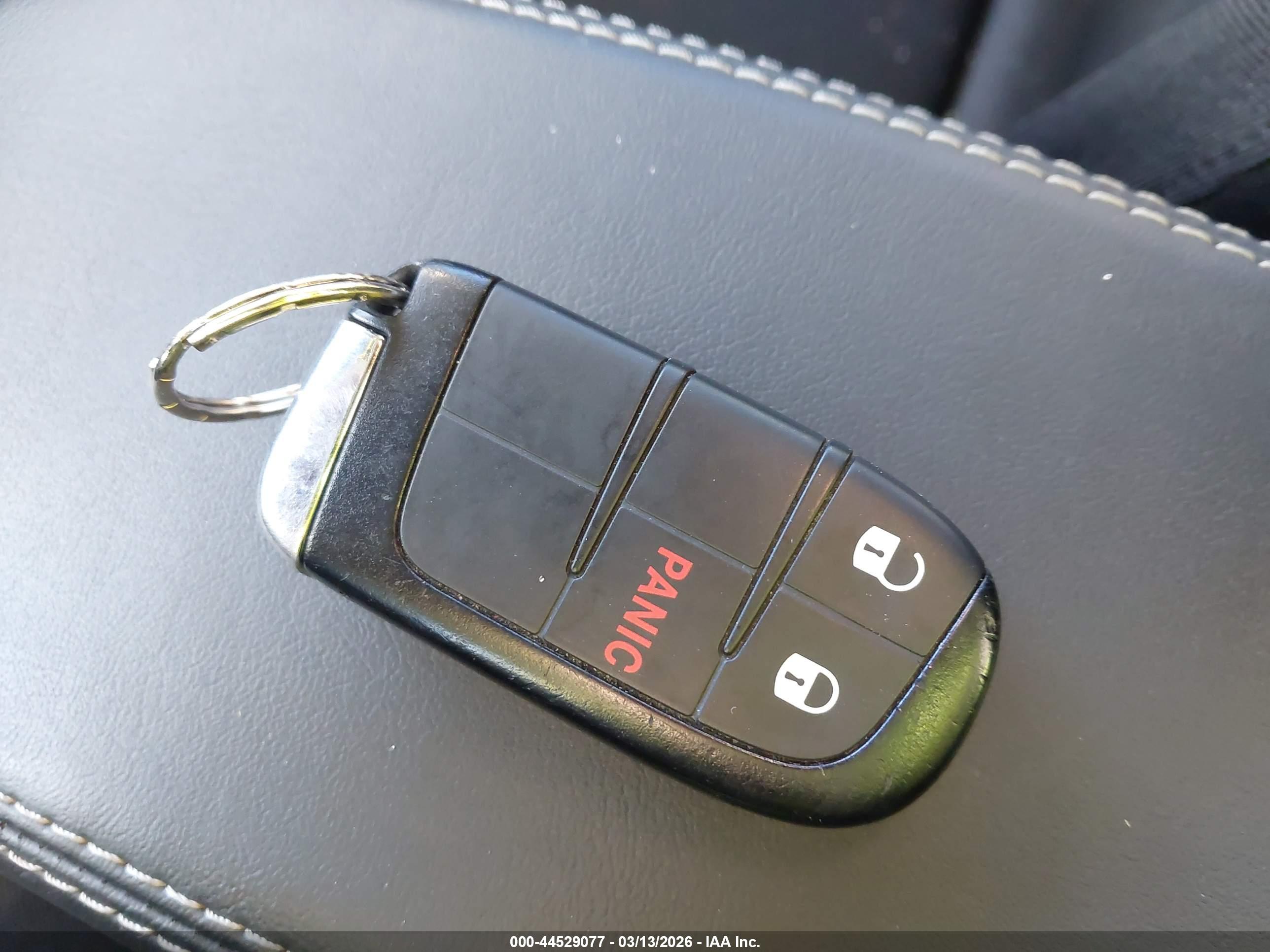 JEEP RENEGADE image 11