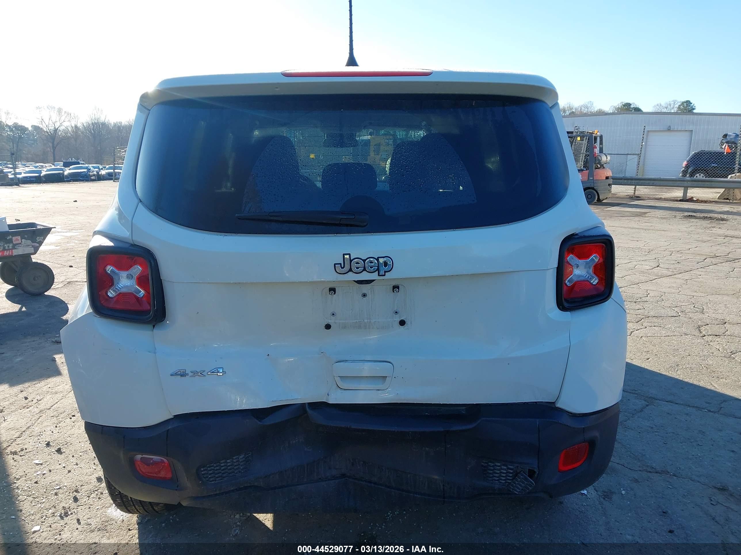 JEEP RENEGADE image 6