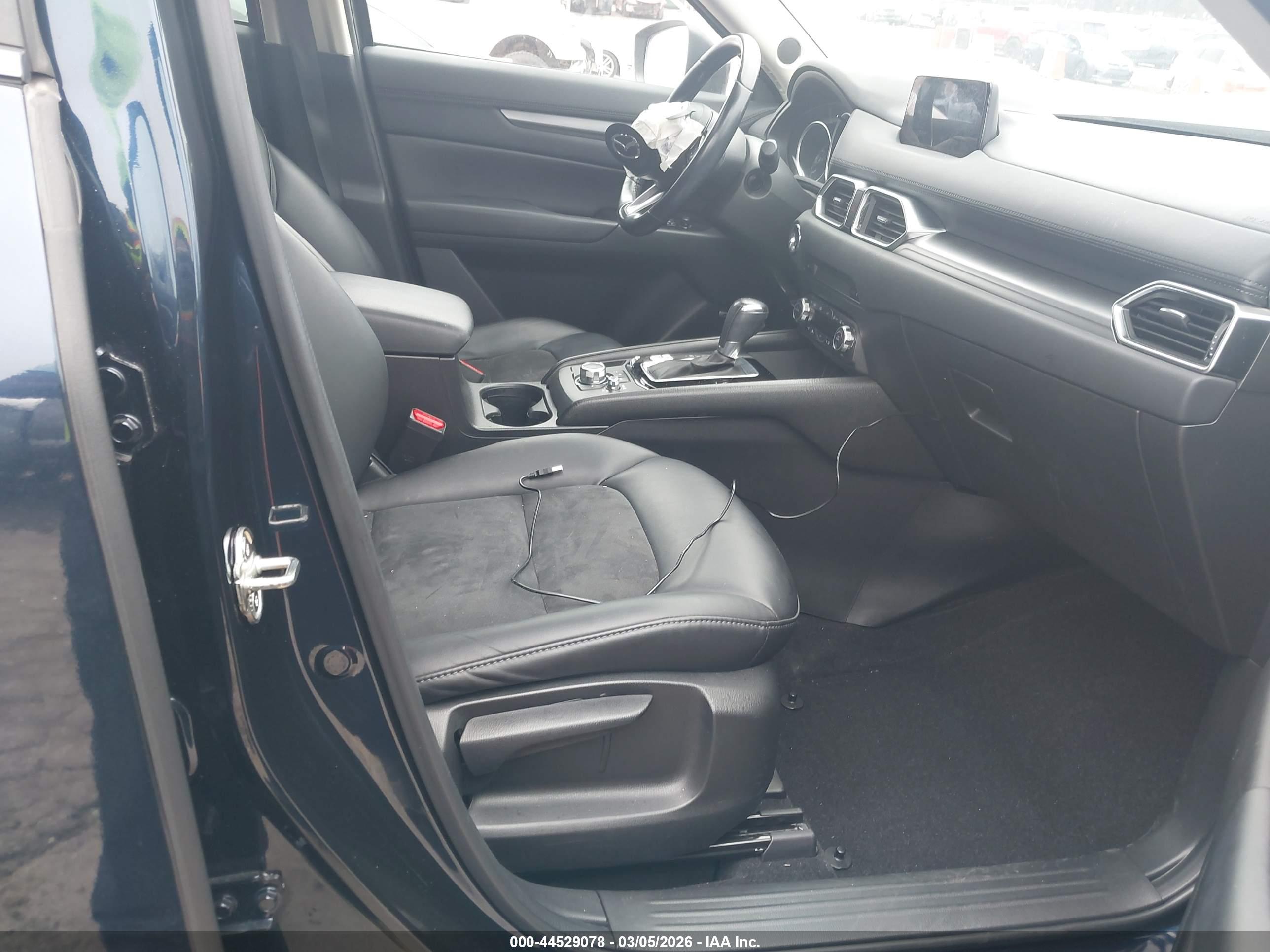 MAZDA CX-5 image 5