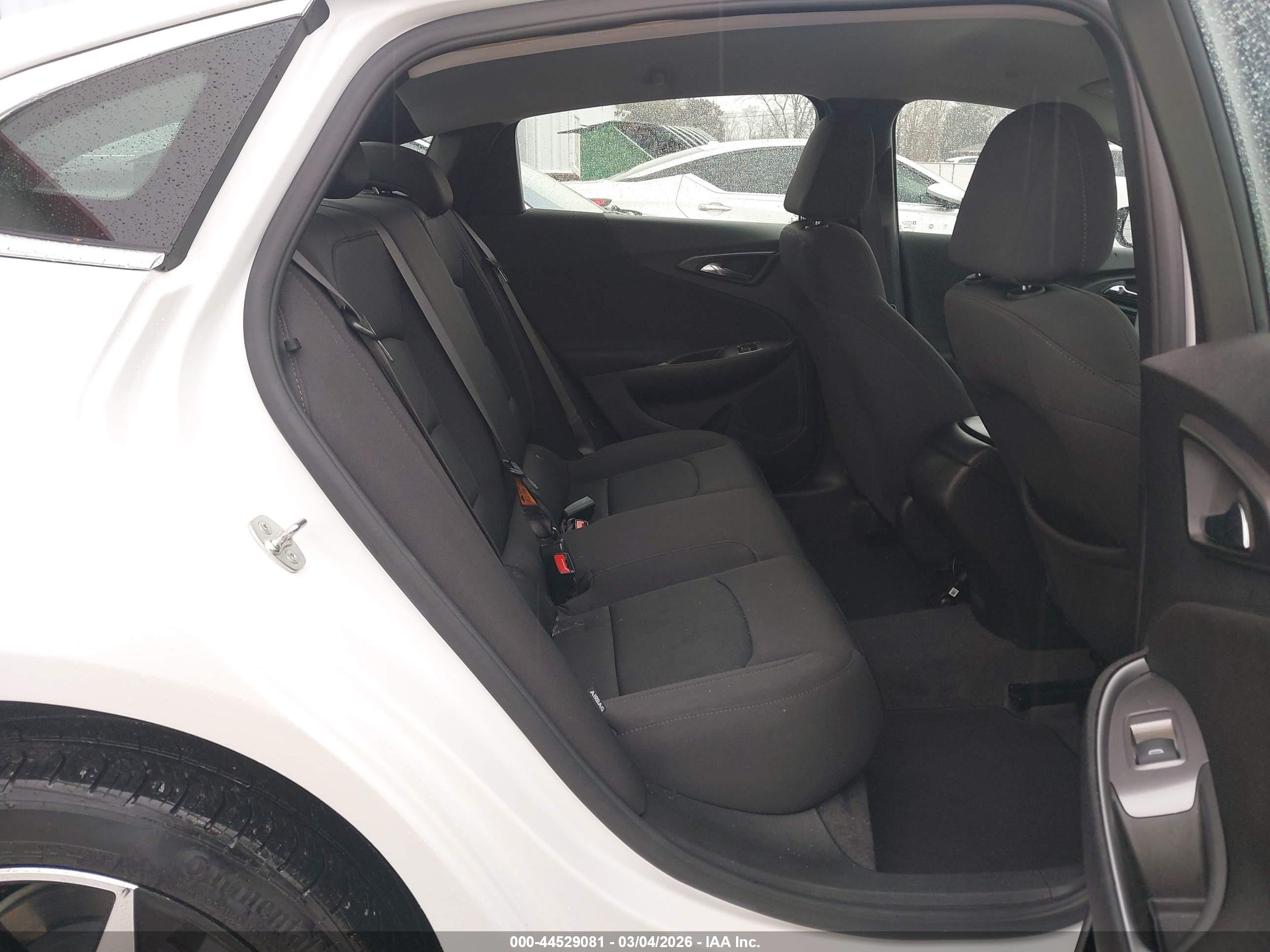 CHEVROLET MALIBU image 8
