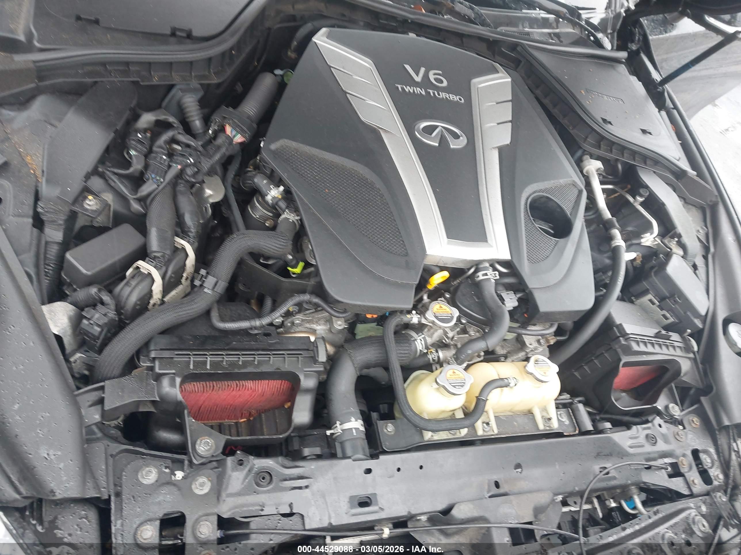 INFINITI Q60 image 10