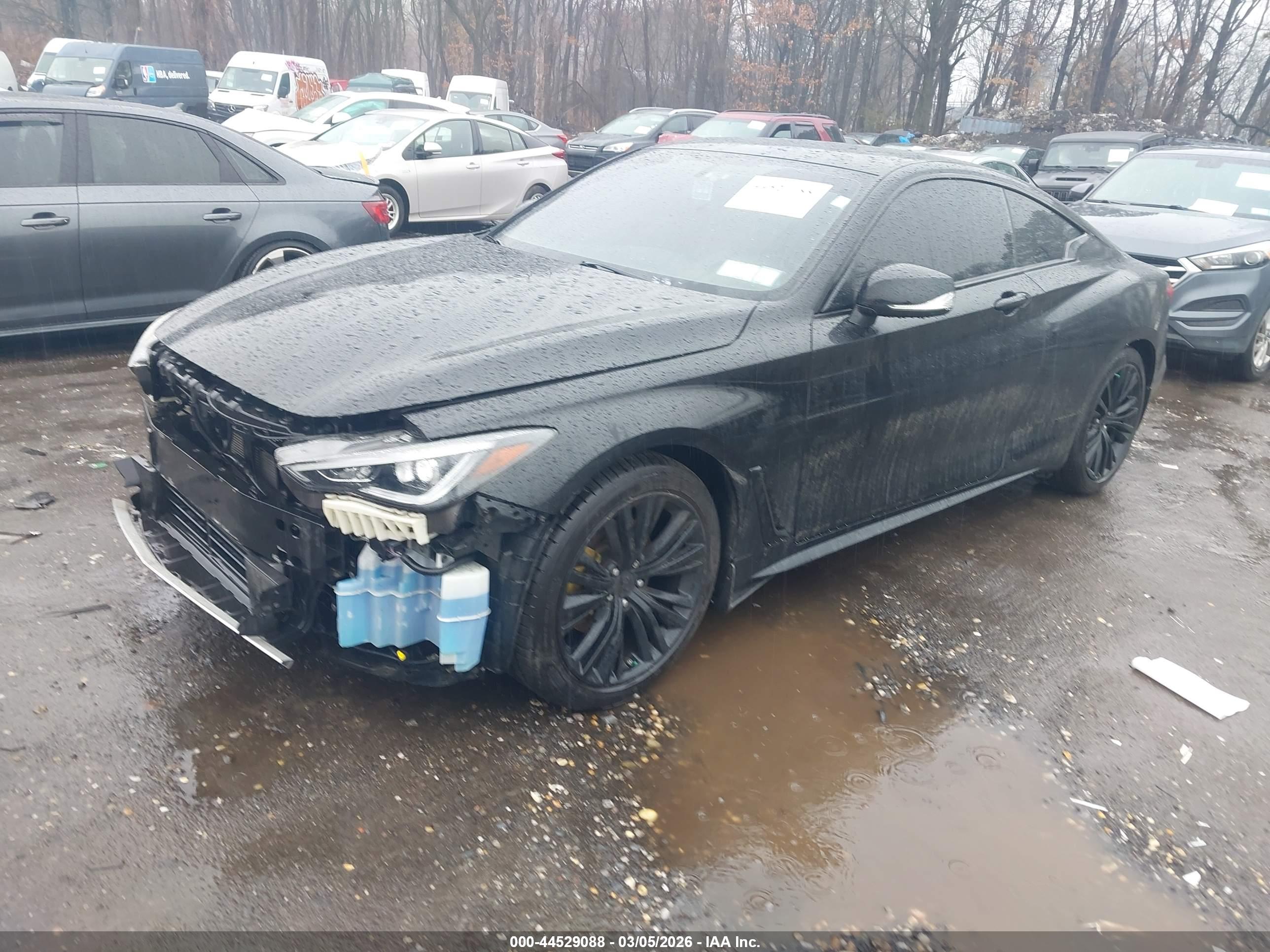 INFINITI Q60 image 2