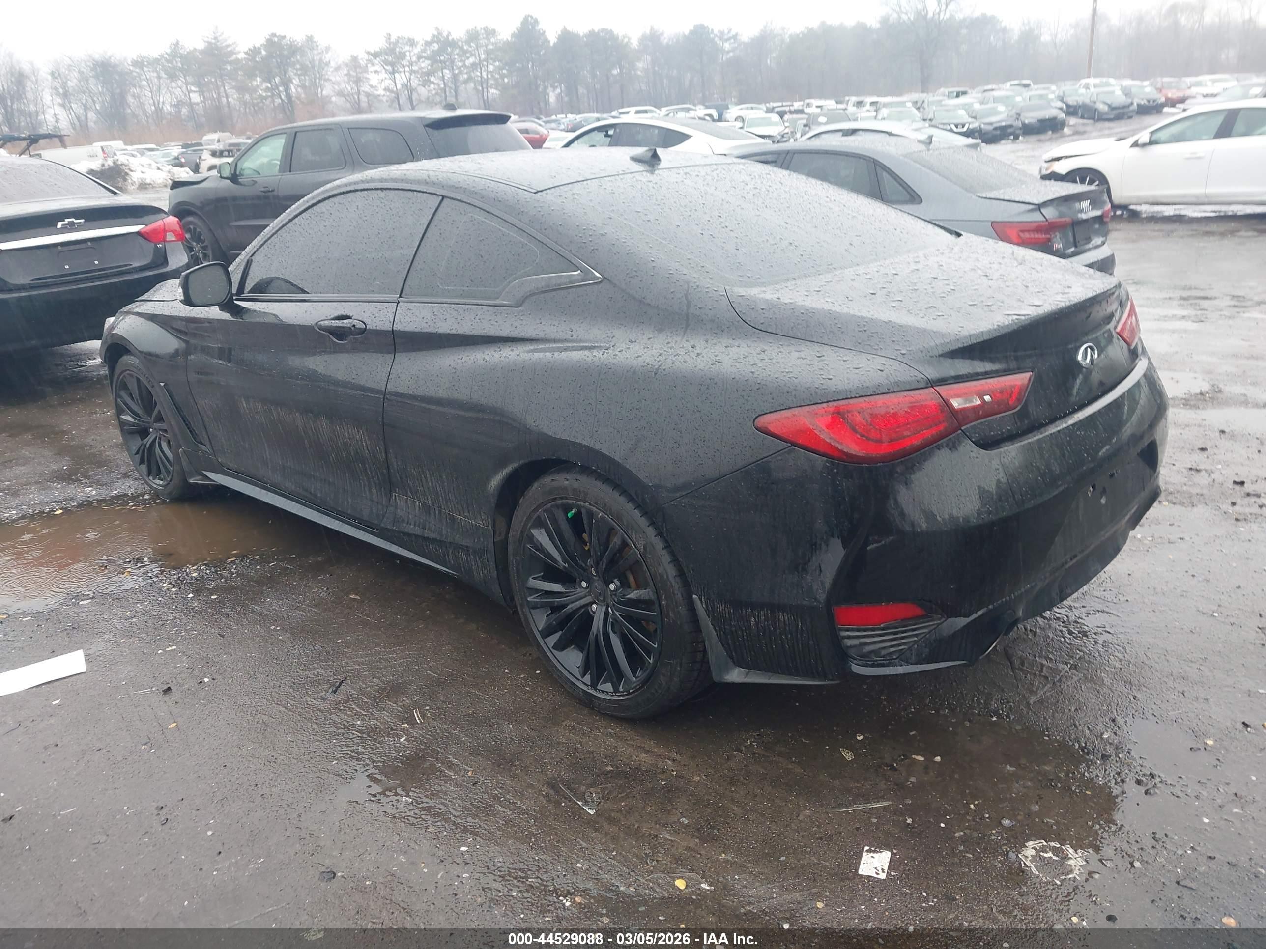 INFINITI Q60 image 3