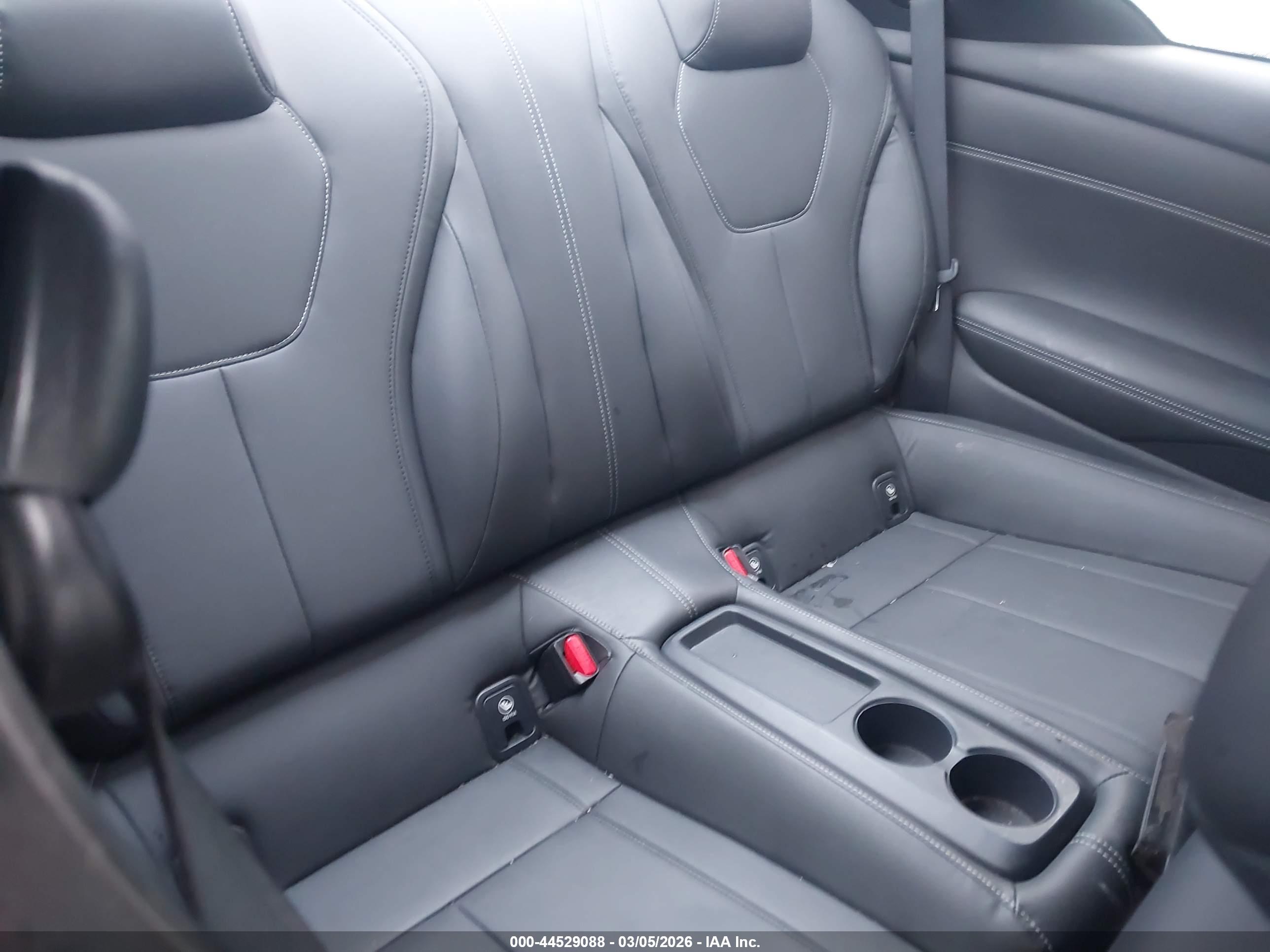 INFINITI Q60 image 8