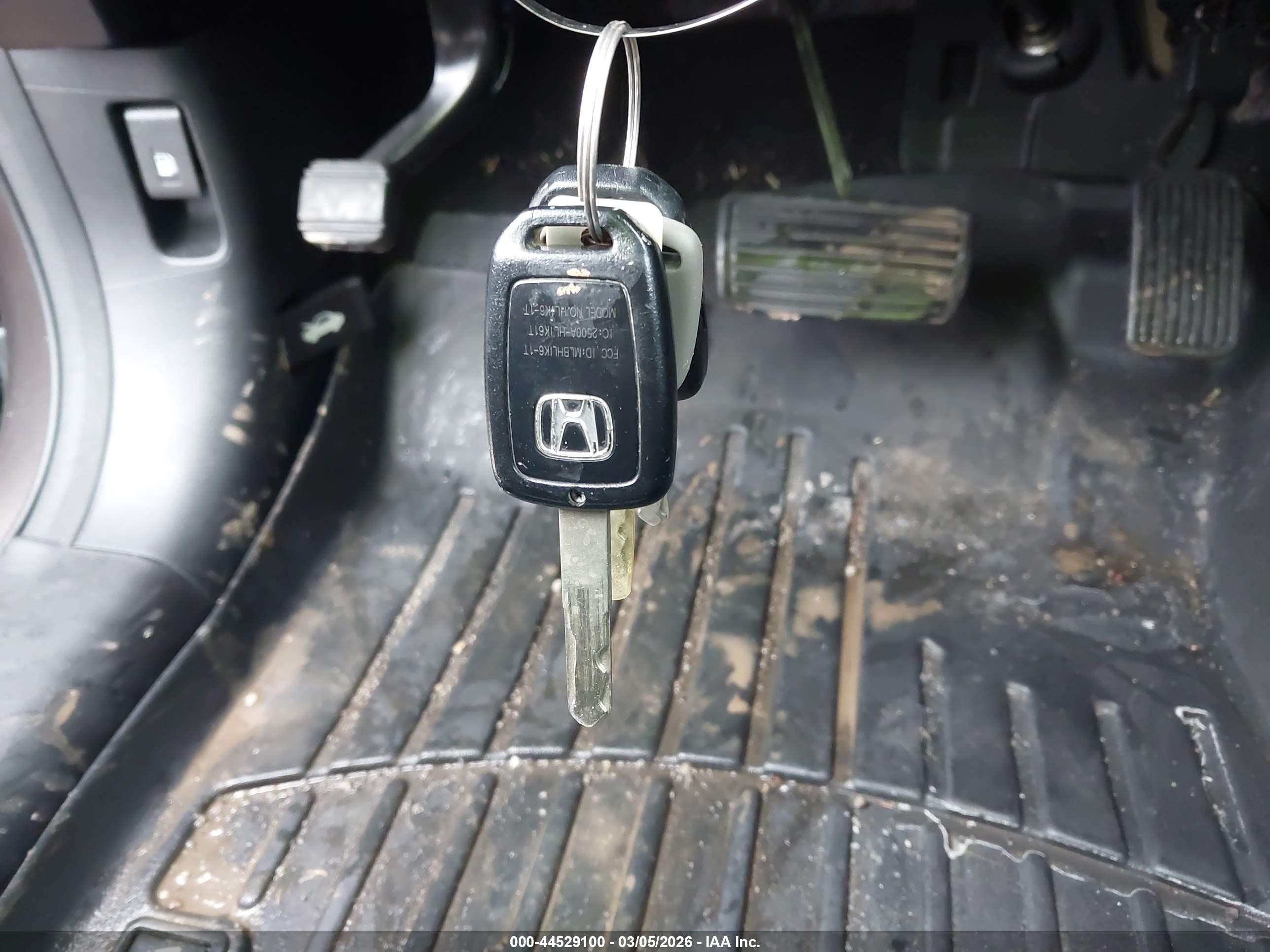 HONDA CR-V image 11