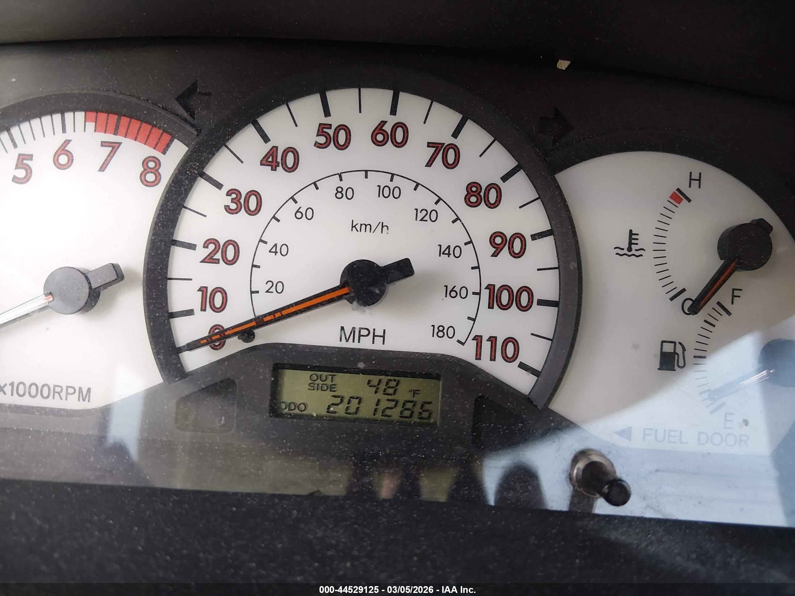 TOYOTA COROLLA image 7