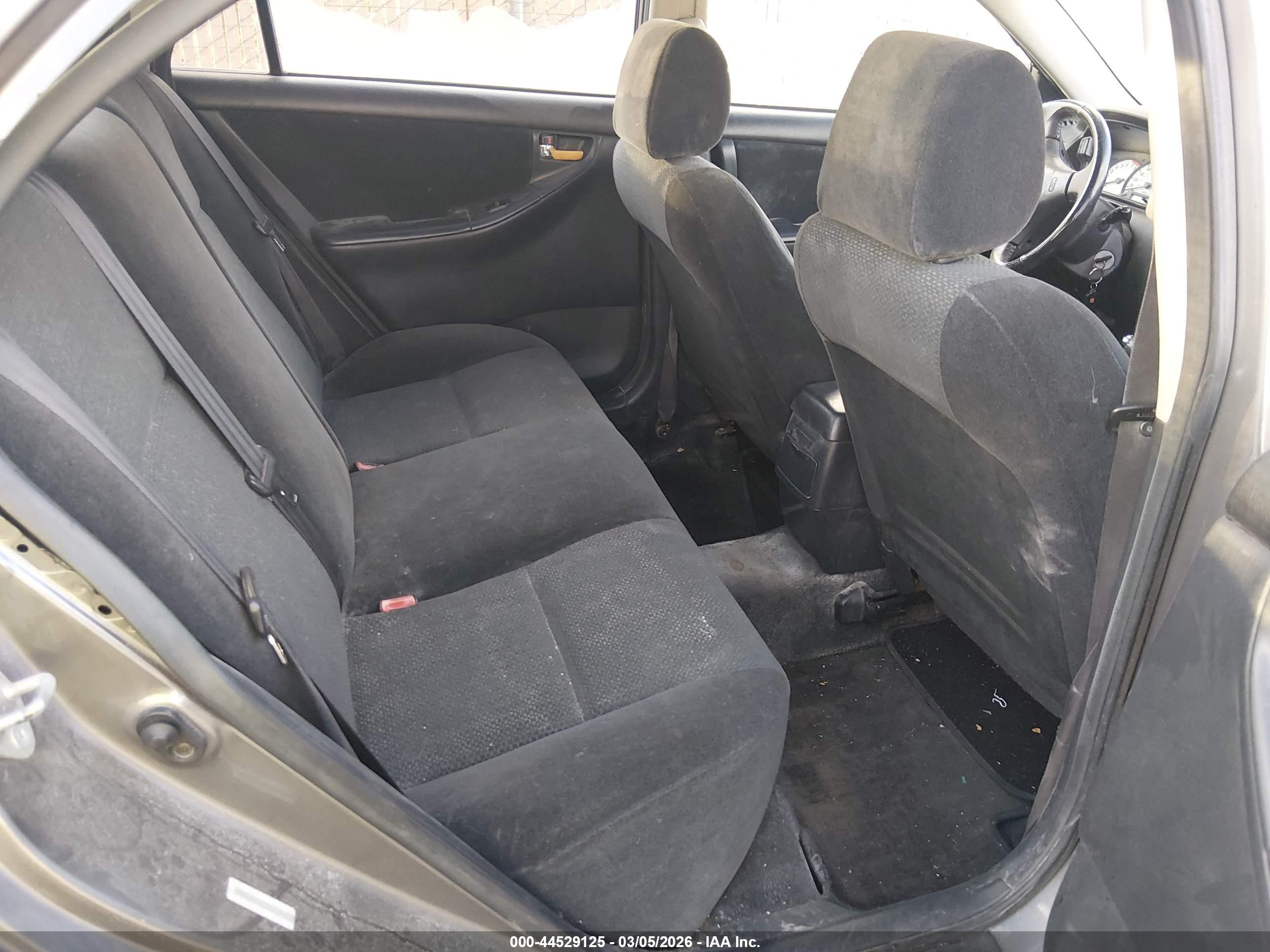 TOYOTA COROLLA image 8