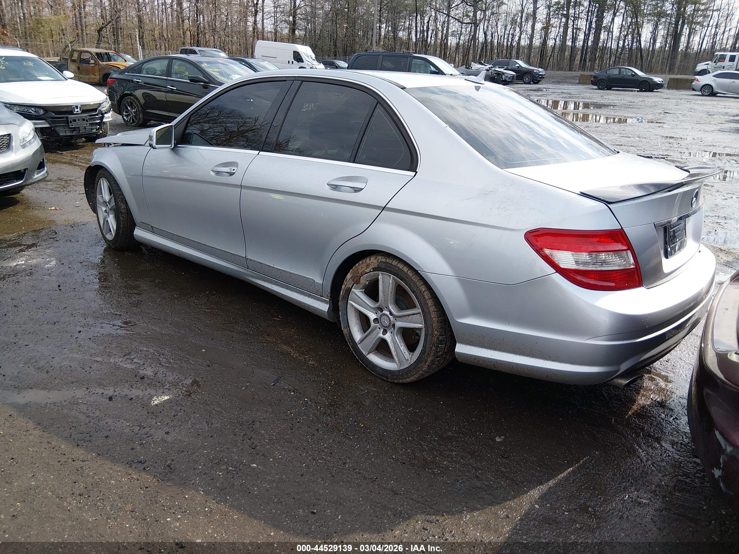 MERCEDES-BENZ C image 3