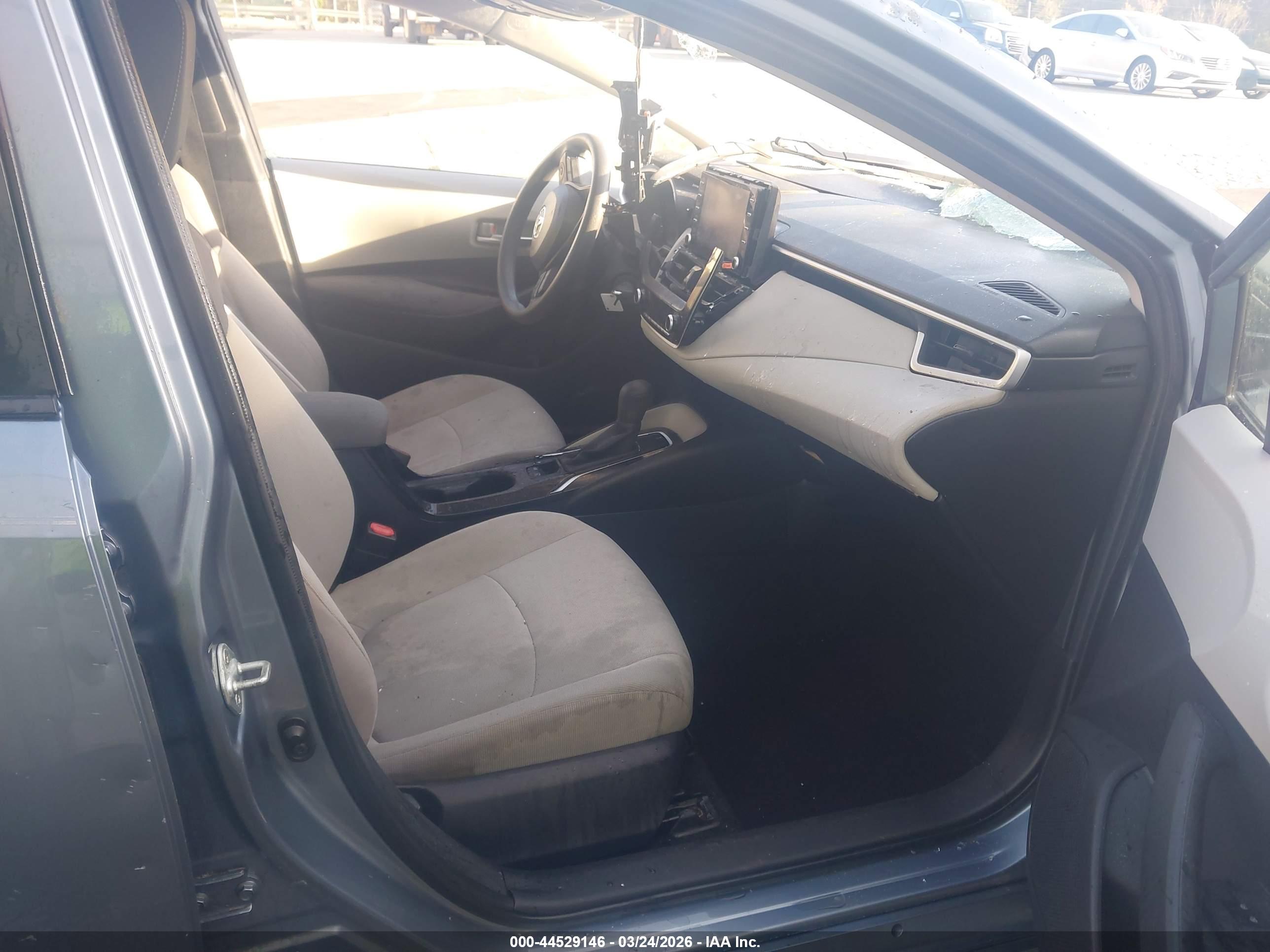 TOYOTA COROLLA image 5