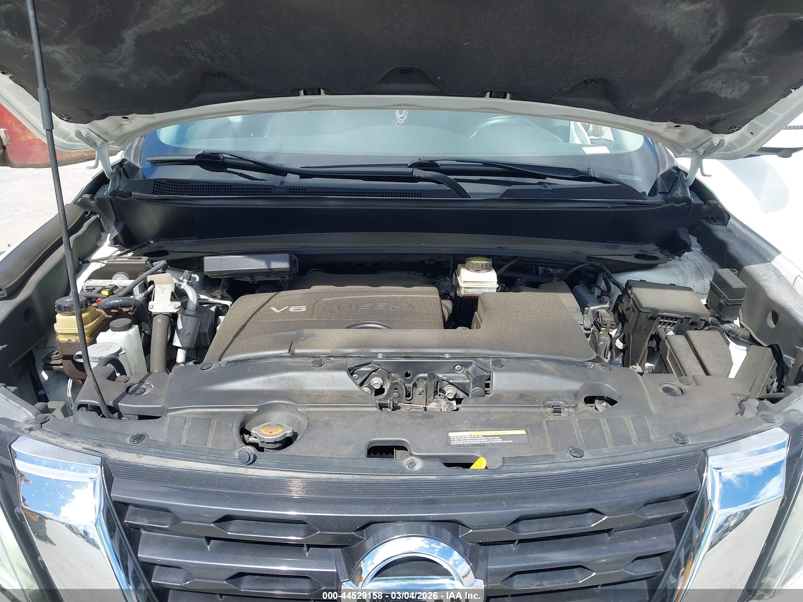 NISSAN PATHFINDER image 10