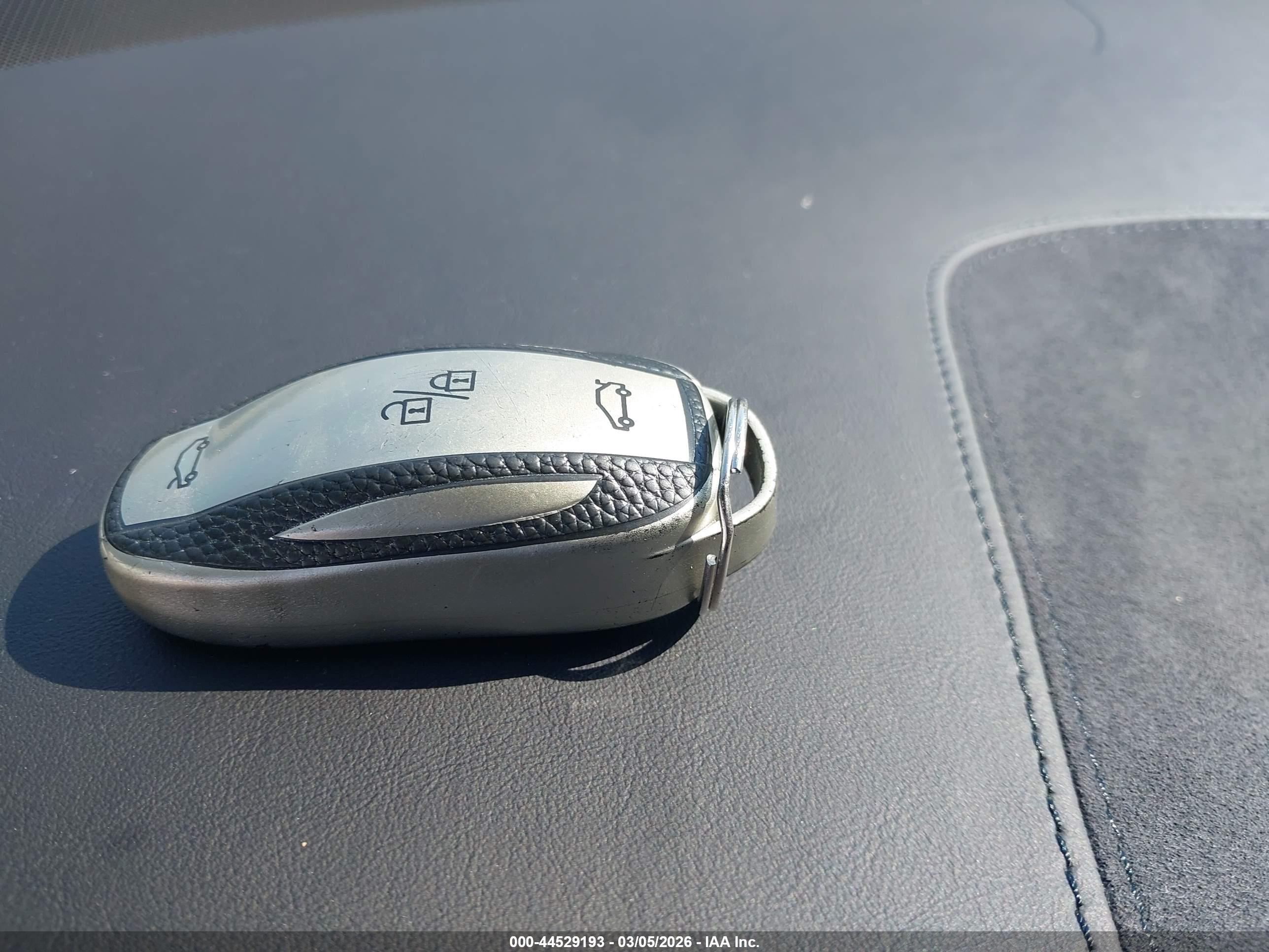 TESLA MODEL image 11