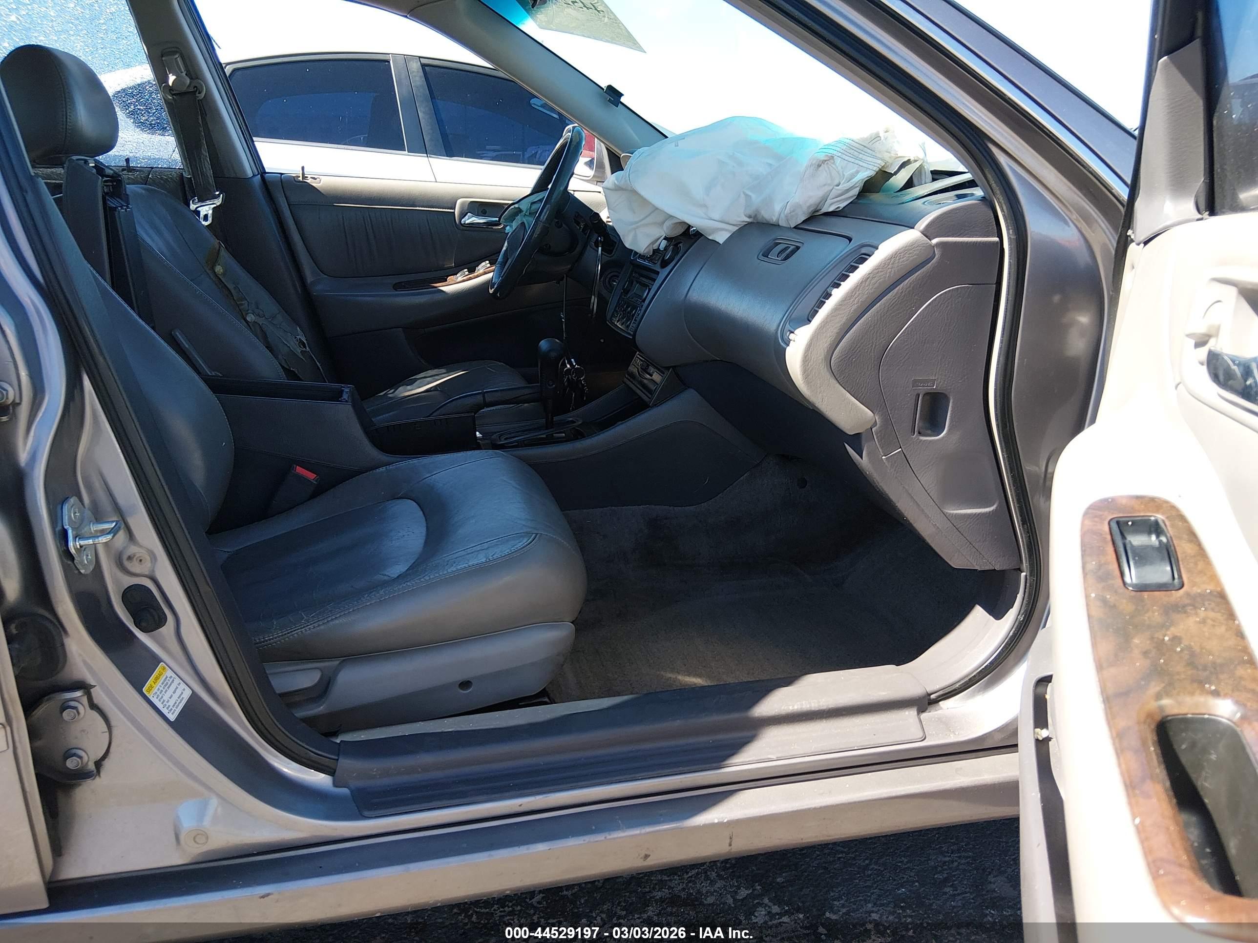 HONDA ACCORD image 5