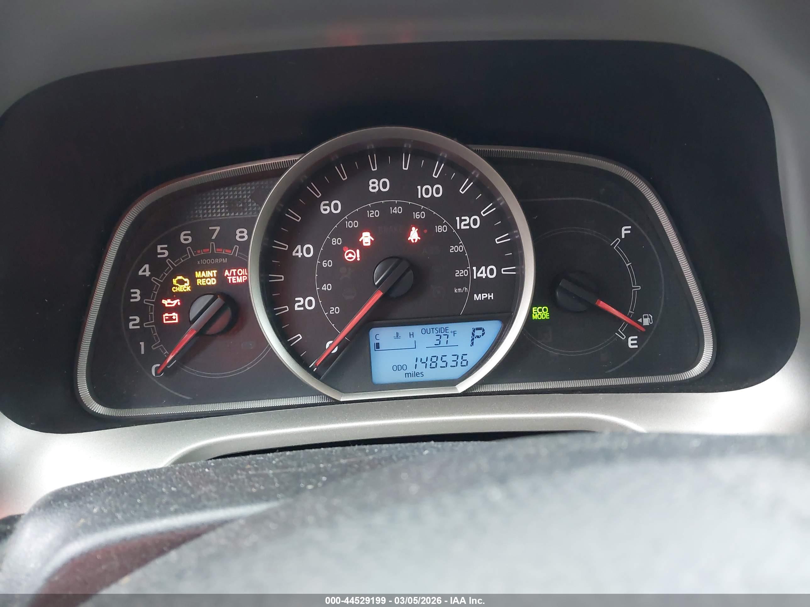 TOYOTA RAV4 image 7
