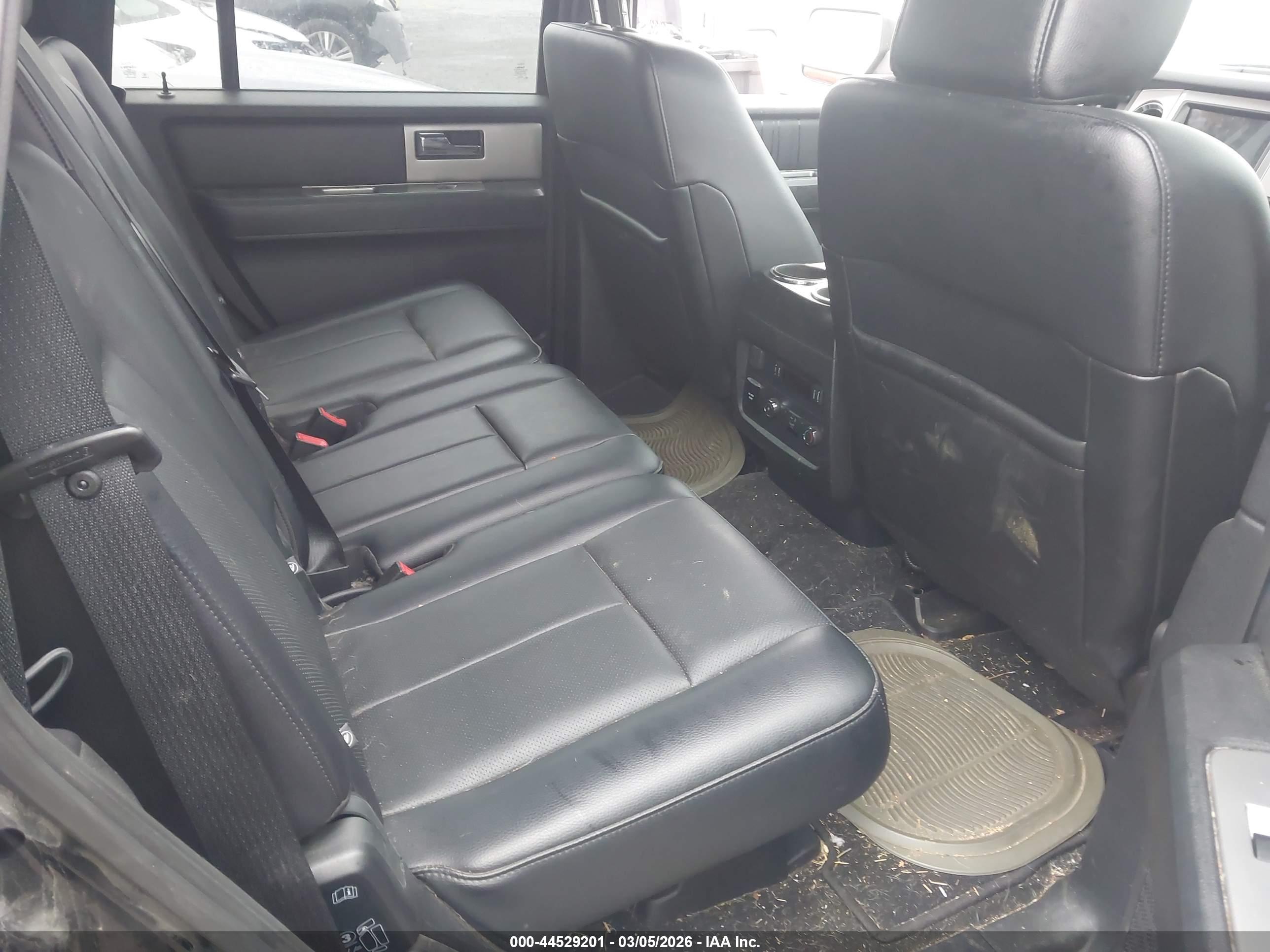 FORD EXPEDITION image 8
