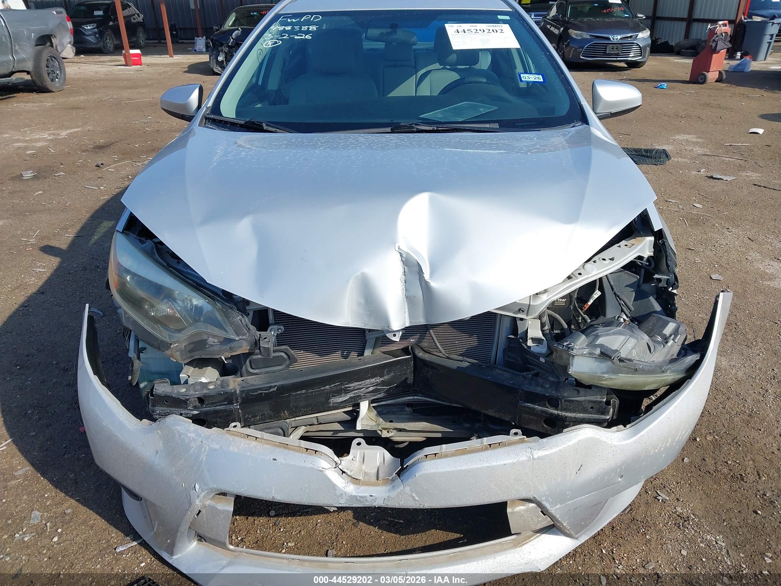 TOYOTA COROLLA image 6