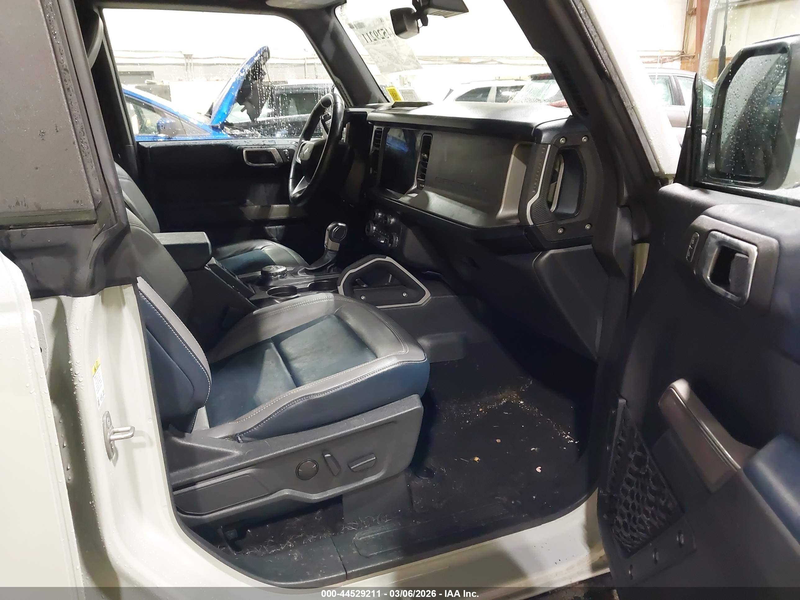 FORD BRONCO image 5
