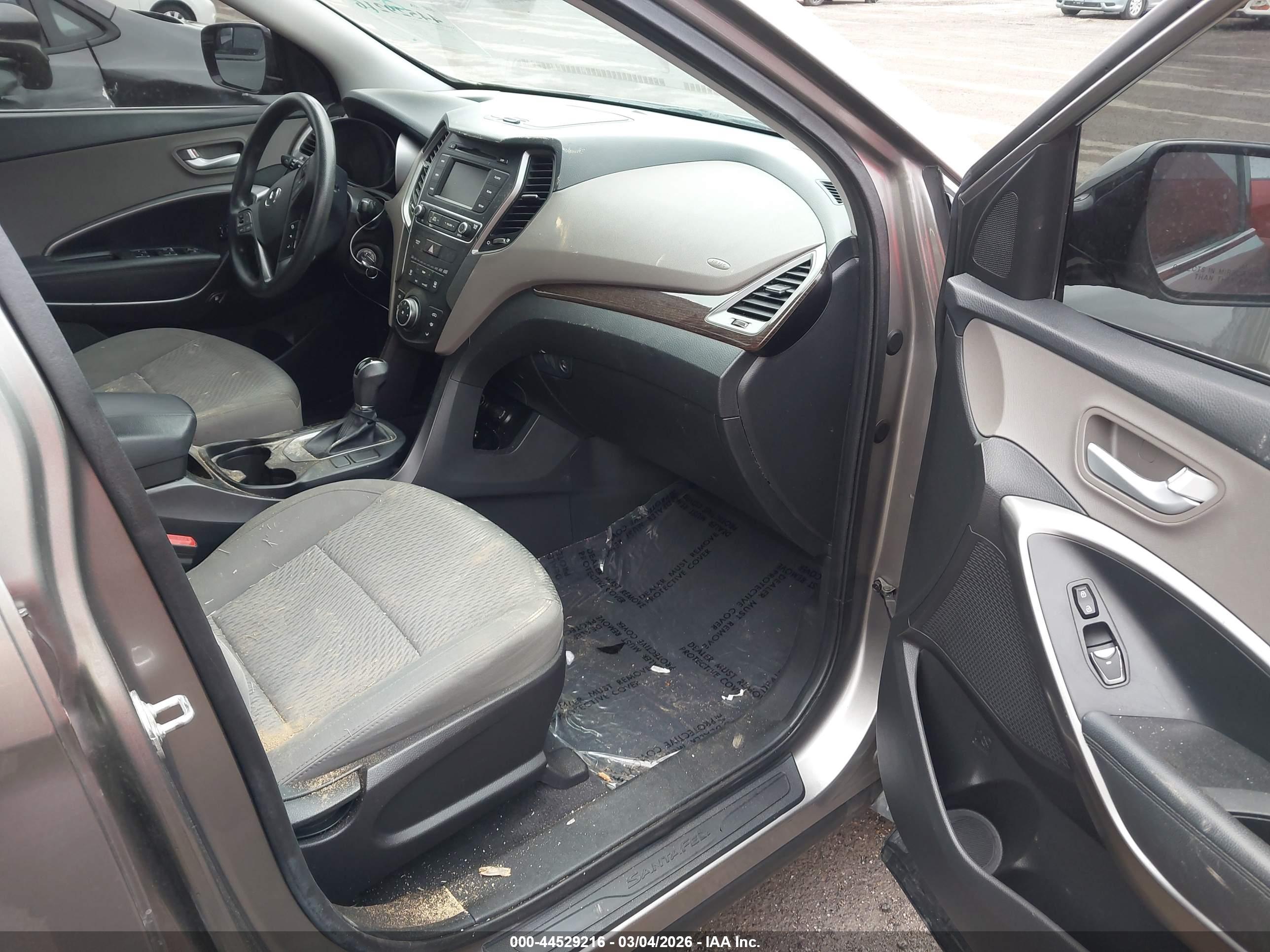HYUNDAI SANTA image 5