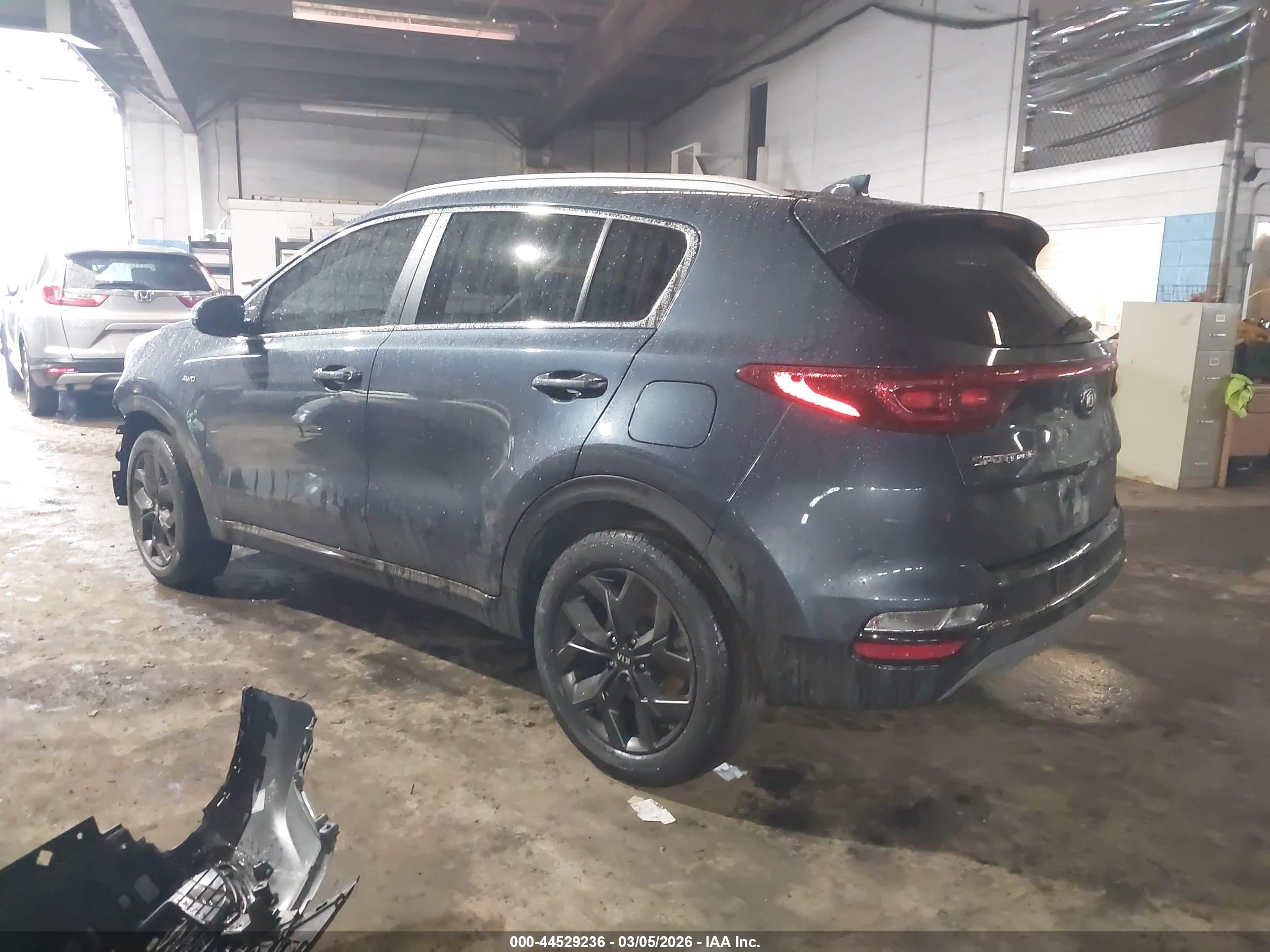 KIA SPORTAGE image 3