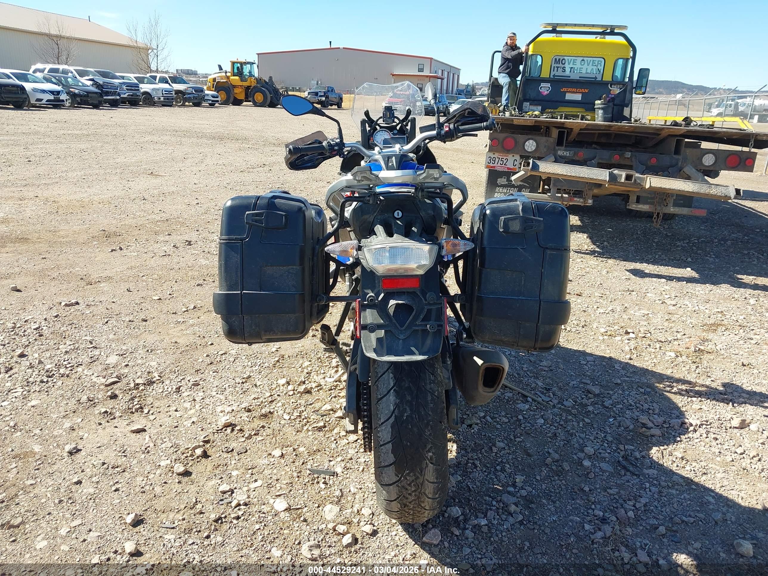 BMW S image 6
