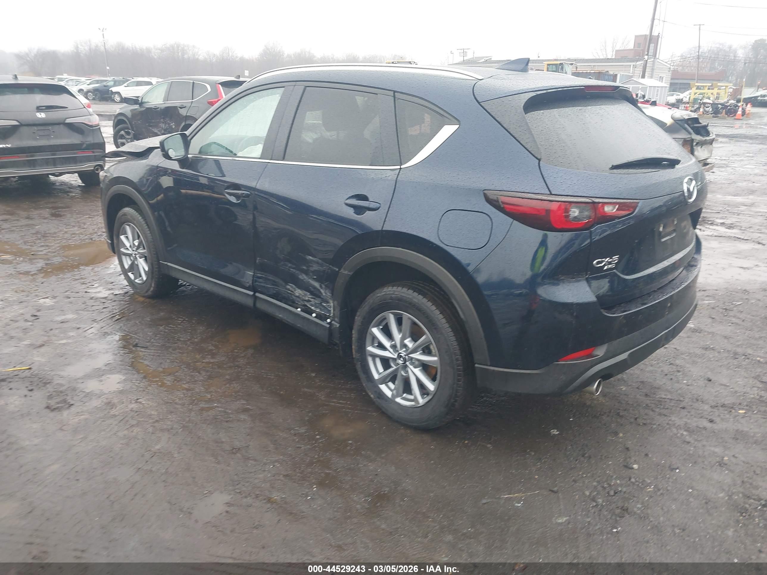 MAZDA CX-5 image 3