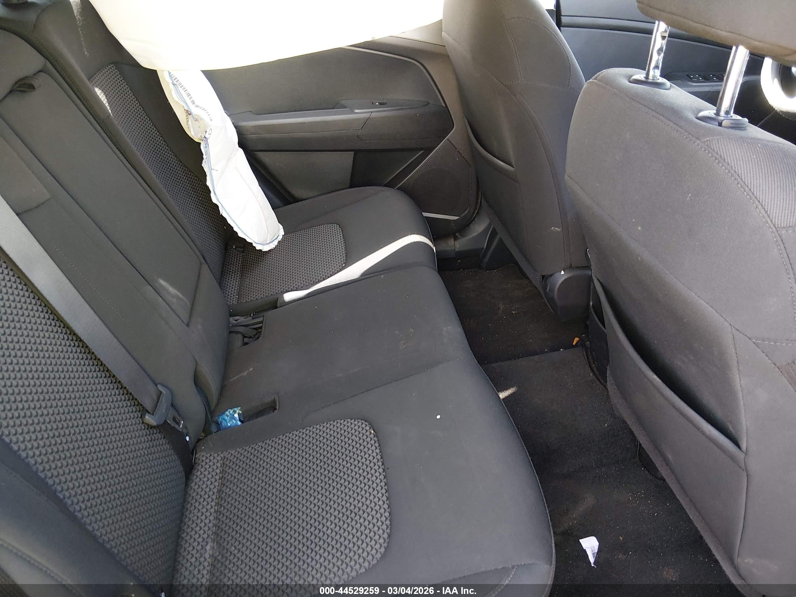 KIA SPORTAGE image 8