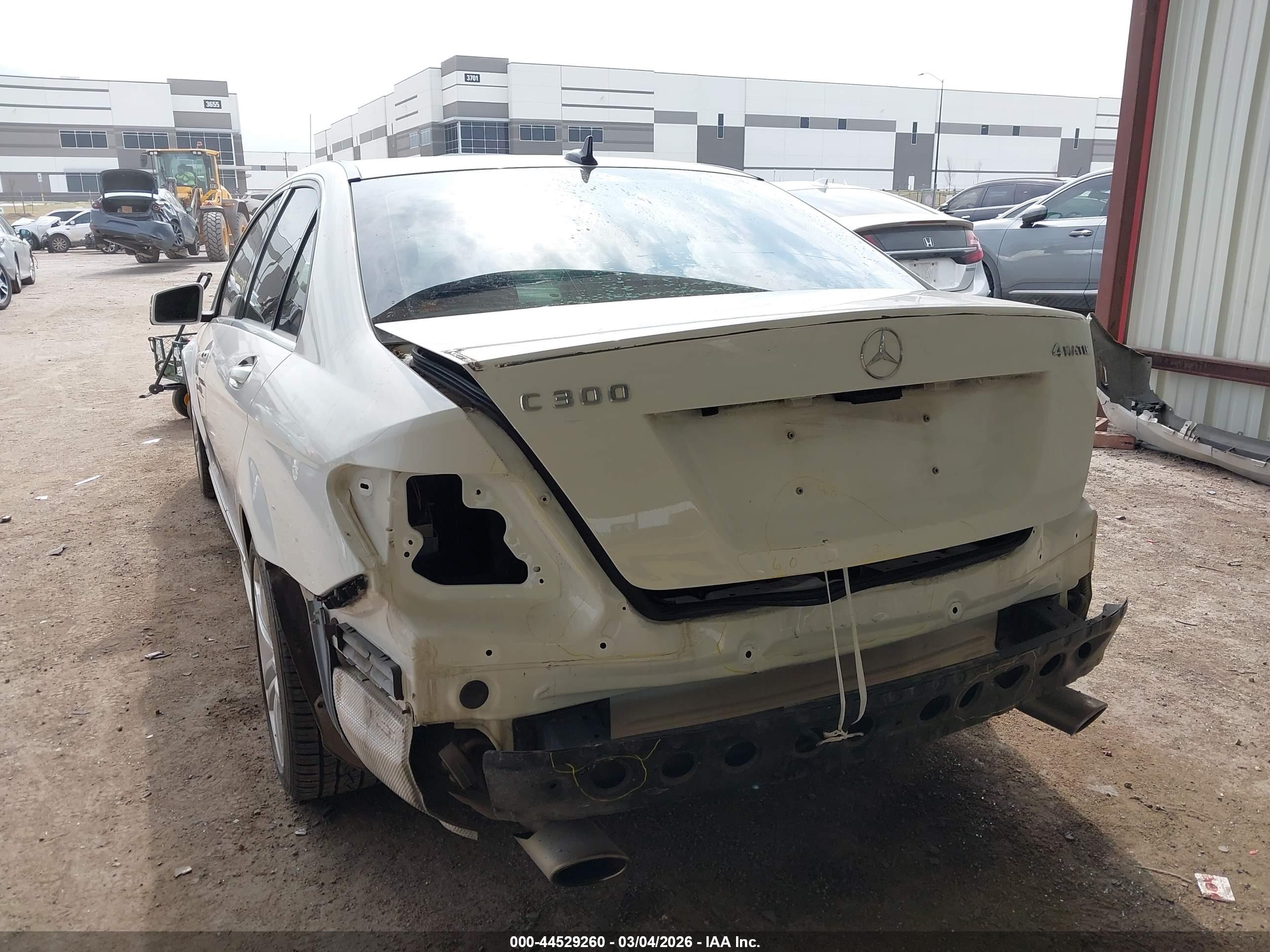 MERCEDES-BENZ C image 3