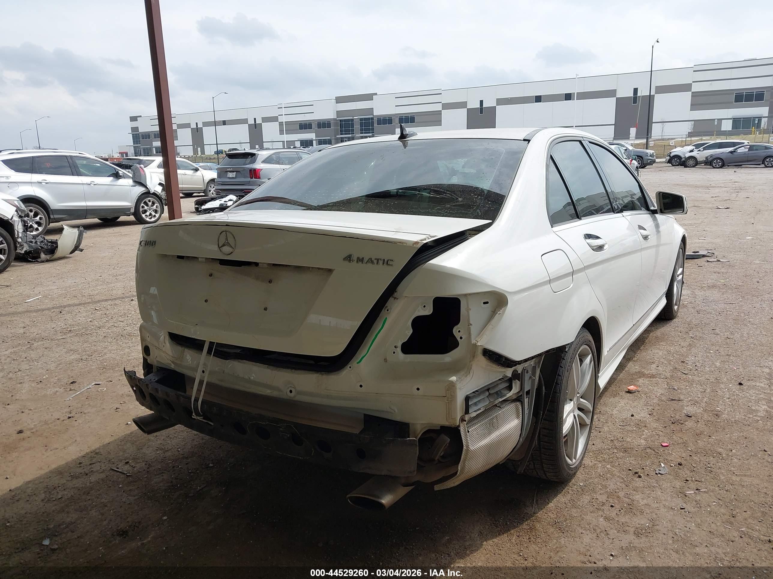 MERCEDES-BENZ C image 4