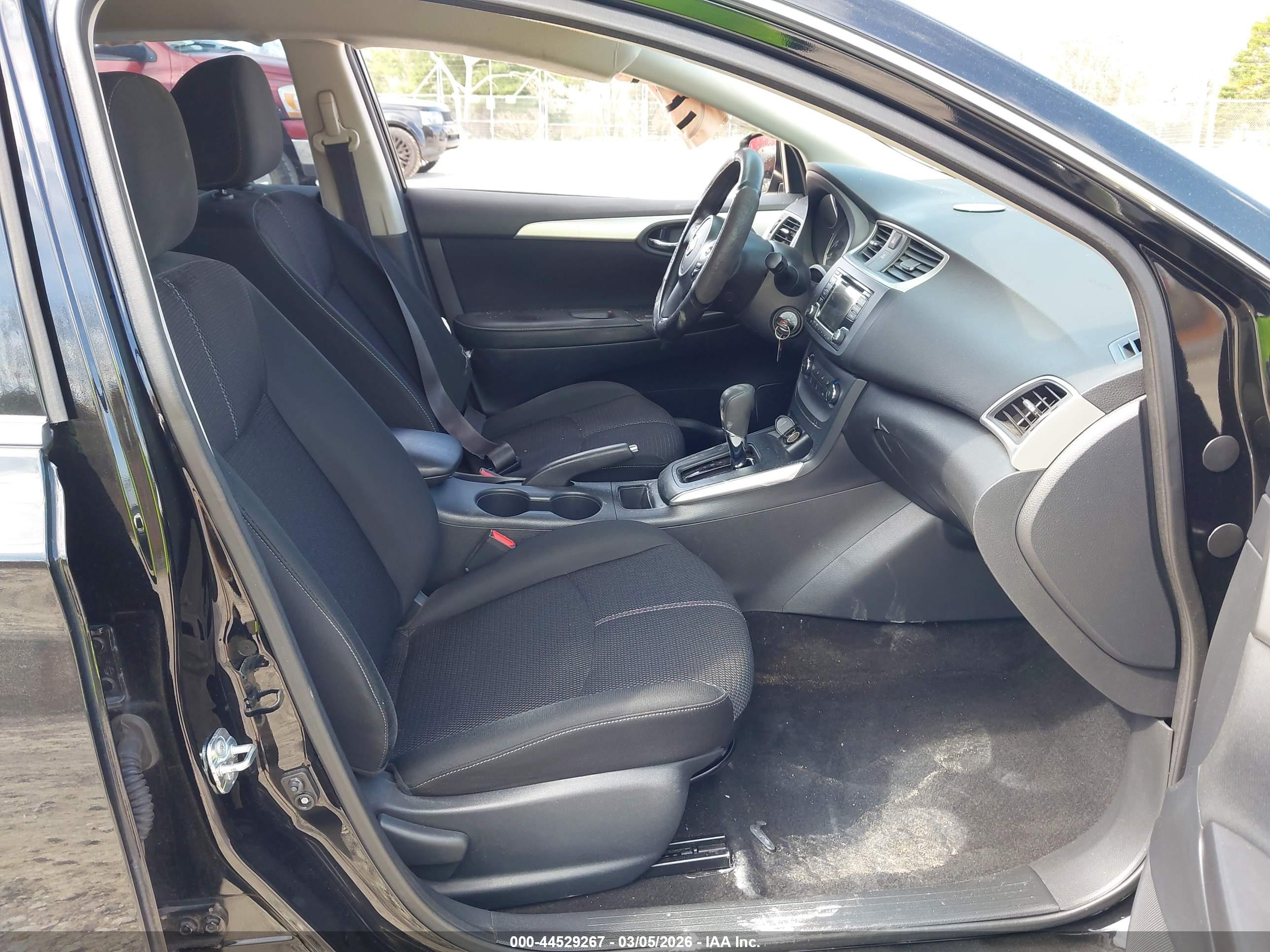 NISSAN SENTRA image 5