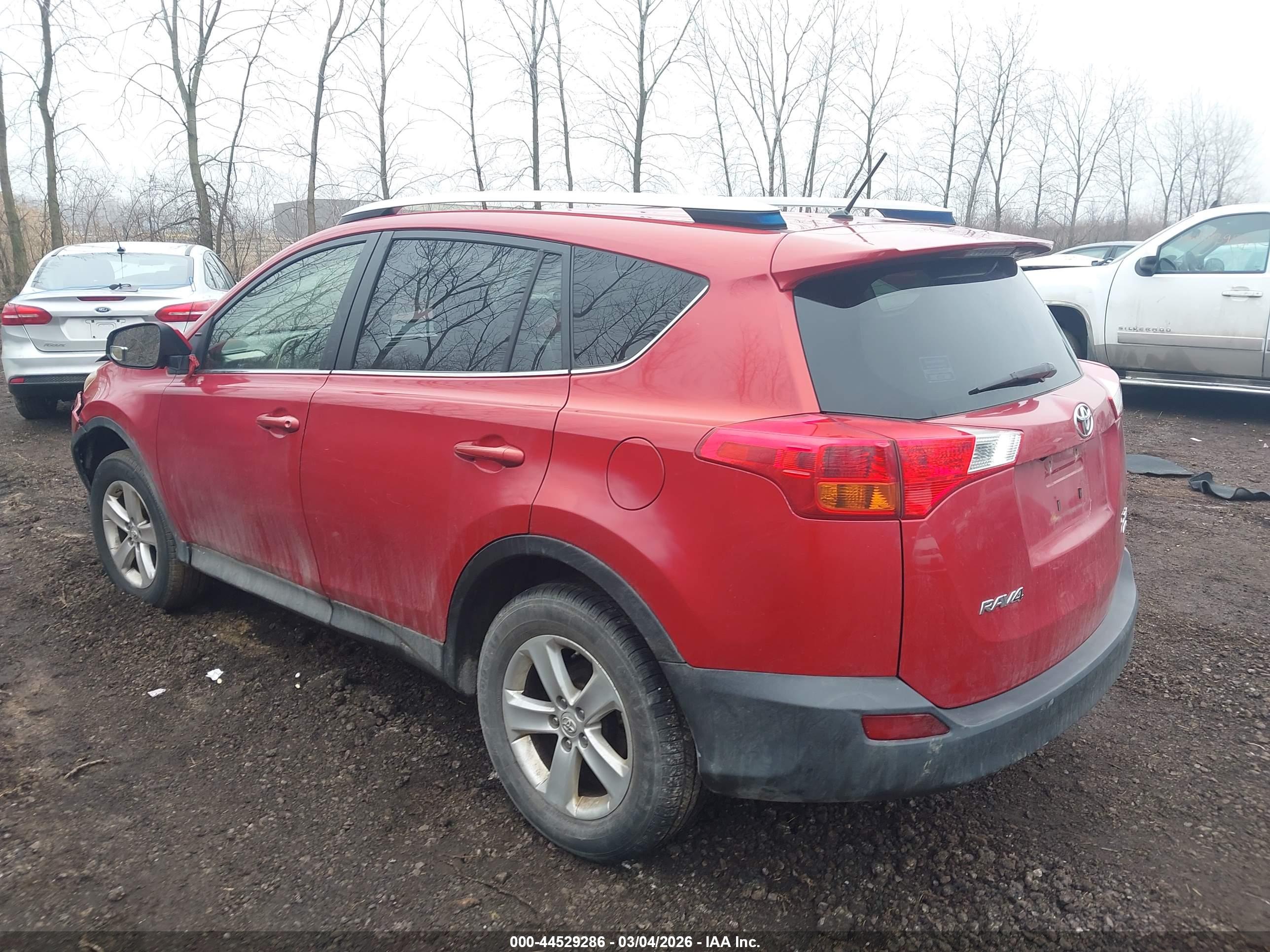TOYOTA RAV4 image 3