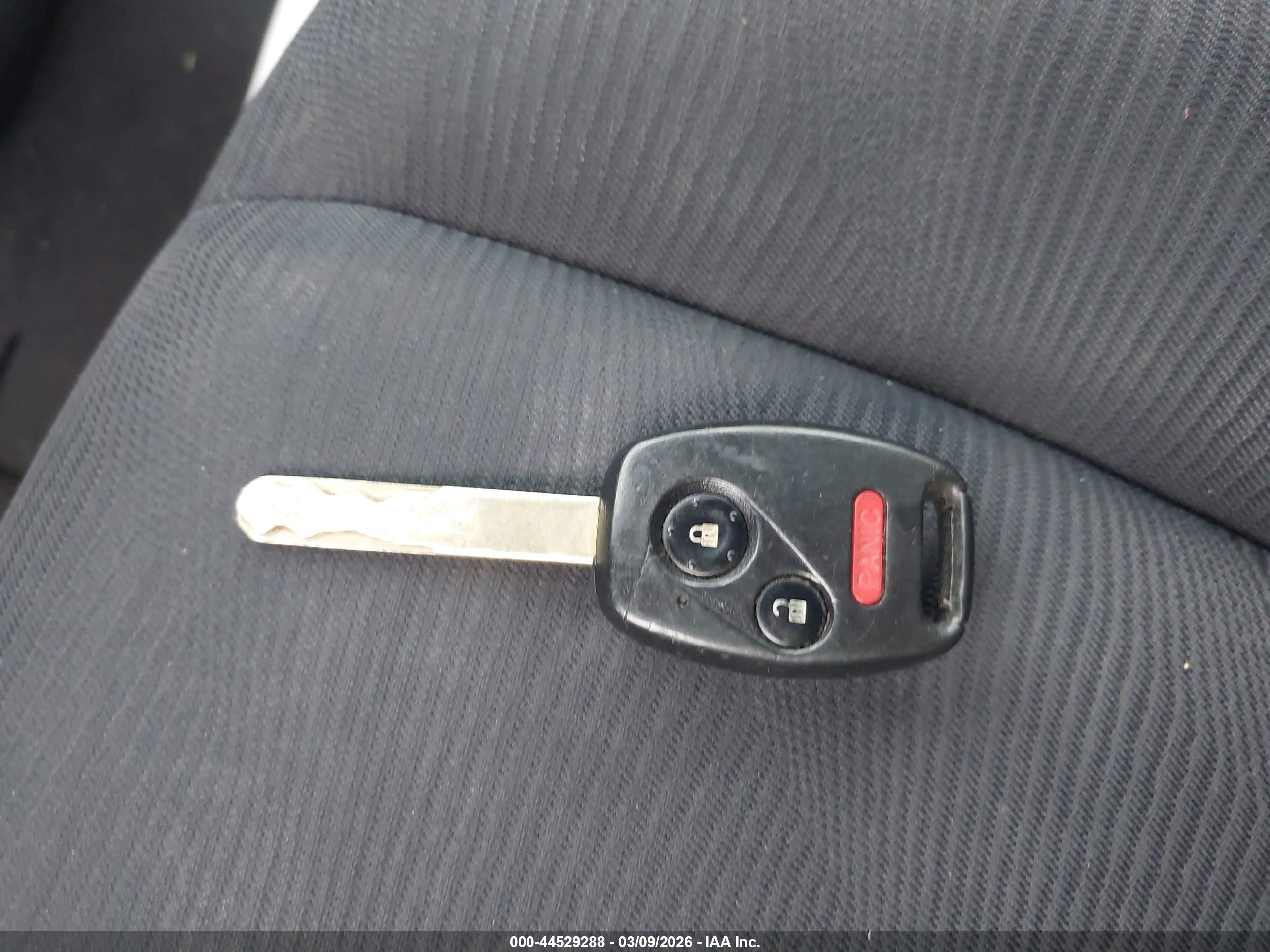 HONDA CR-V image 11